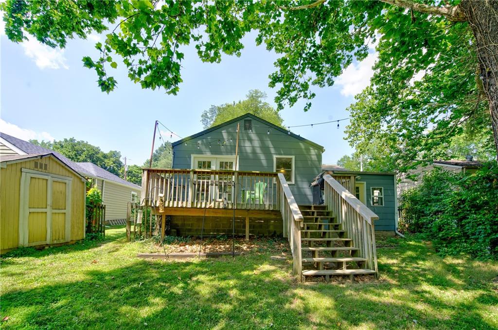 5519 NW Meadowvale Drive