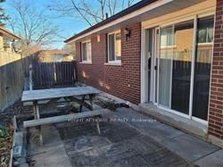 125 S Weir Cres