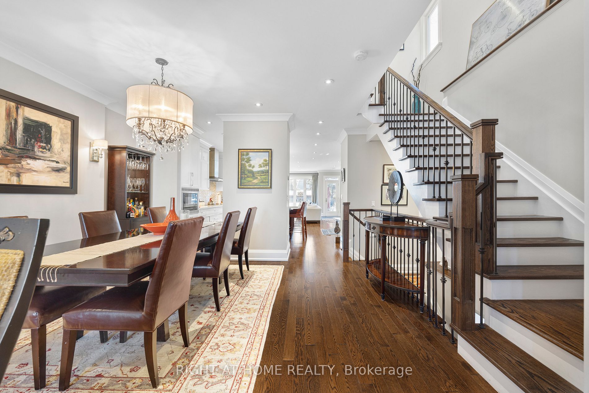 55 Stibbard Ave