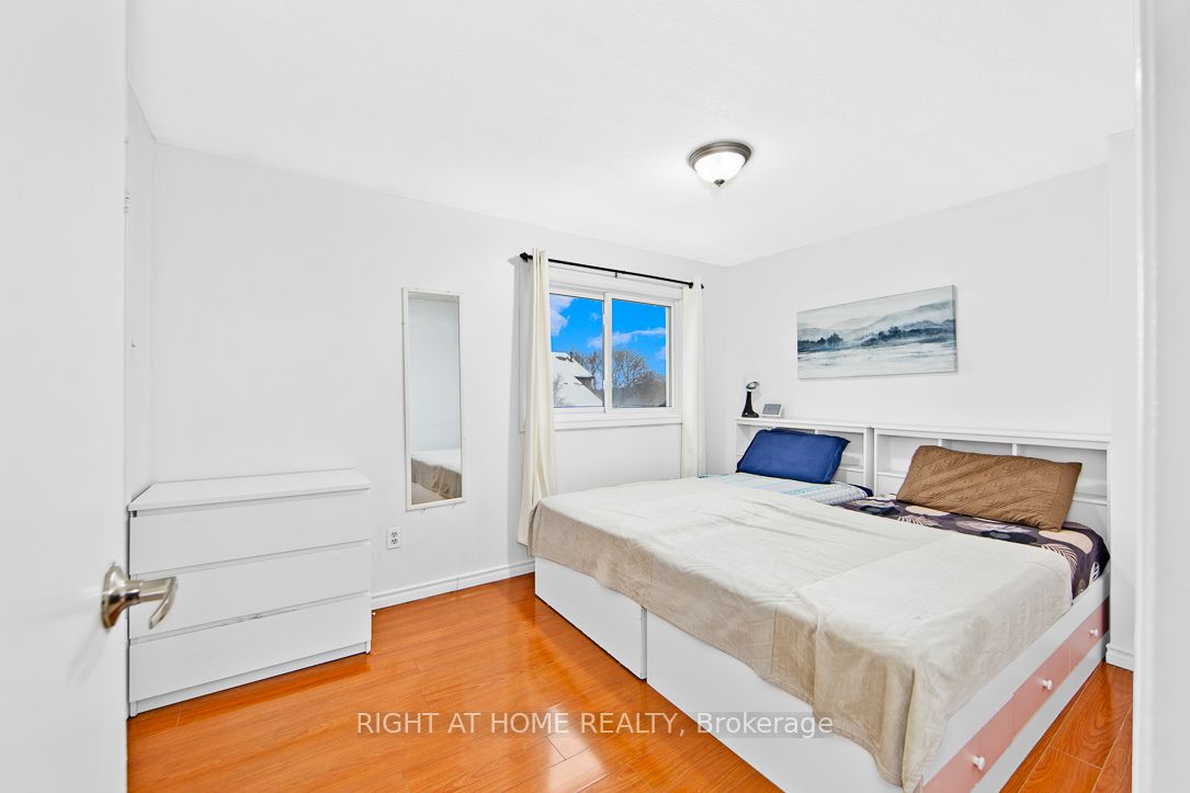 50 Silver Bell Grve 5