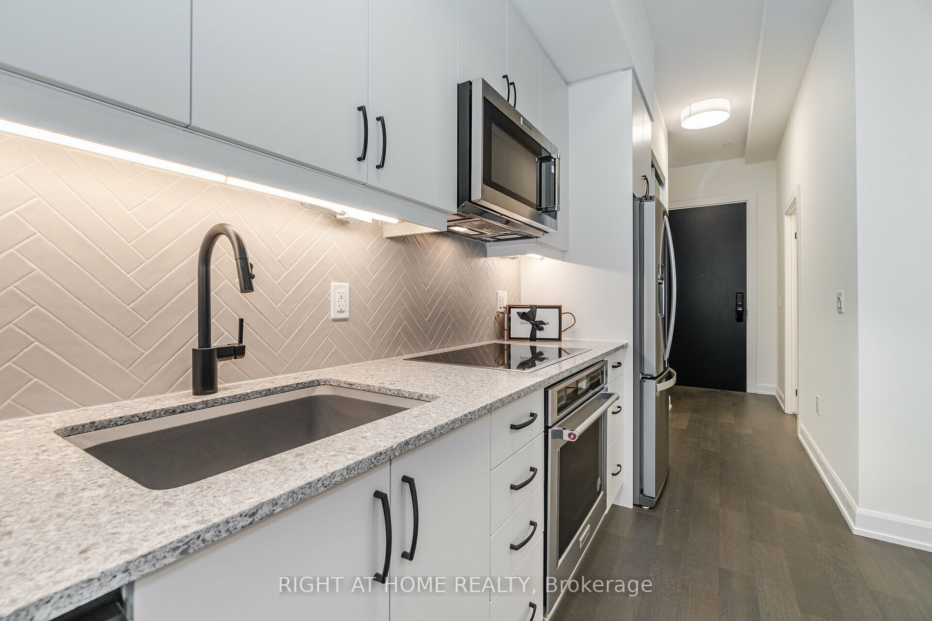 3200 E William Coltson Ave 117