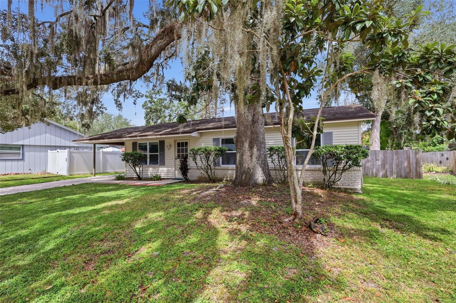 711 Thistle Place