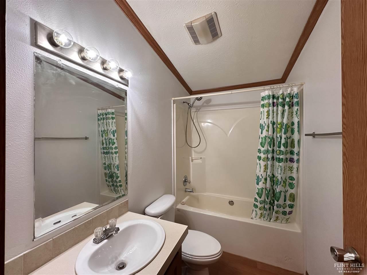 601 1/2 Gypsum Street