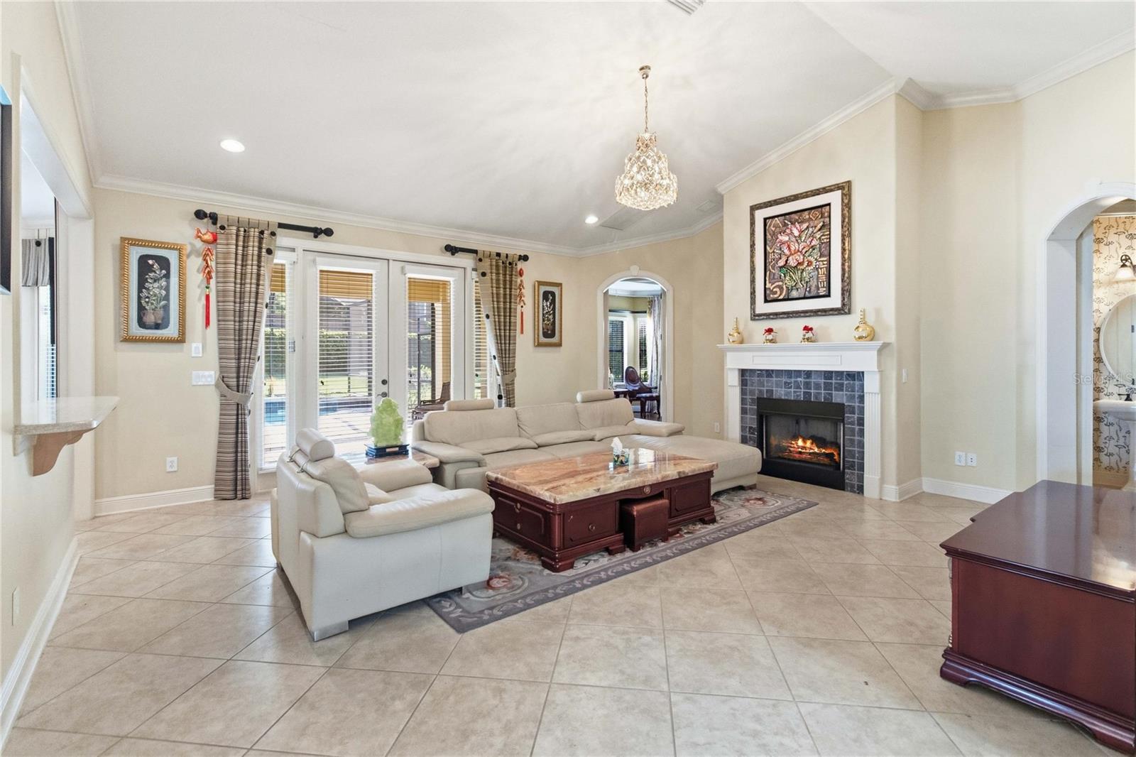 1298 Bella Vista Circle