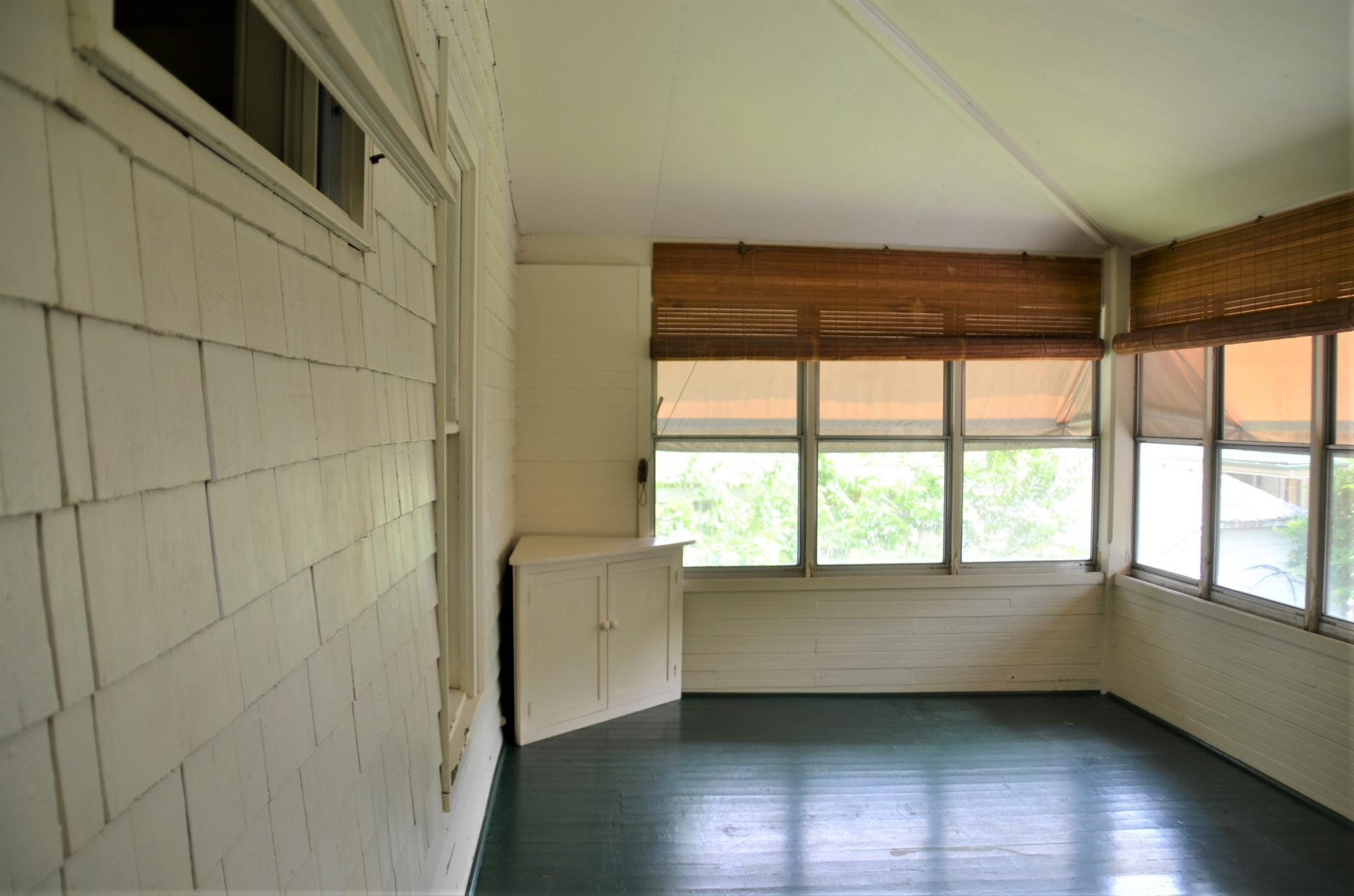 709 W 4th Street