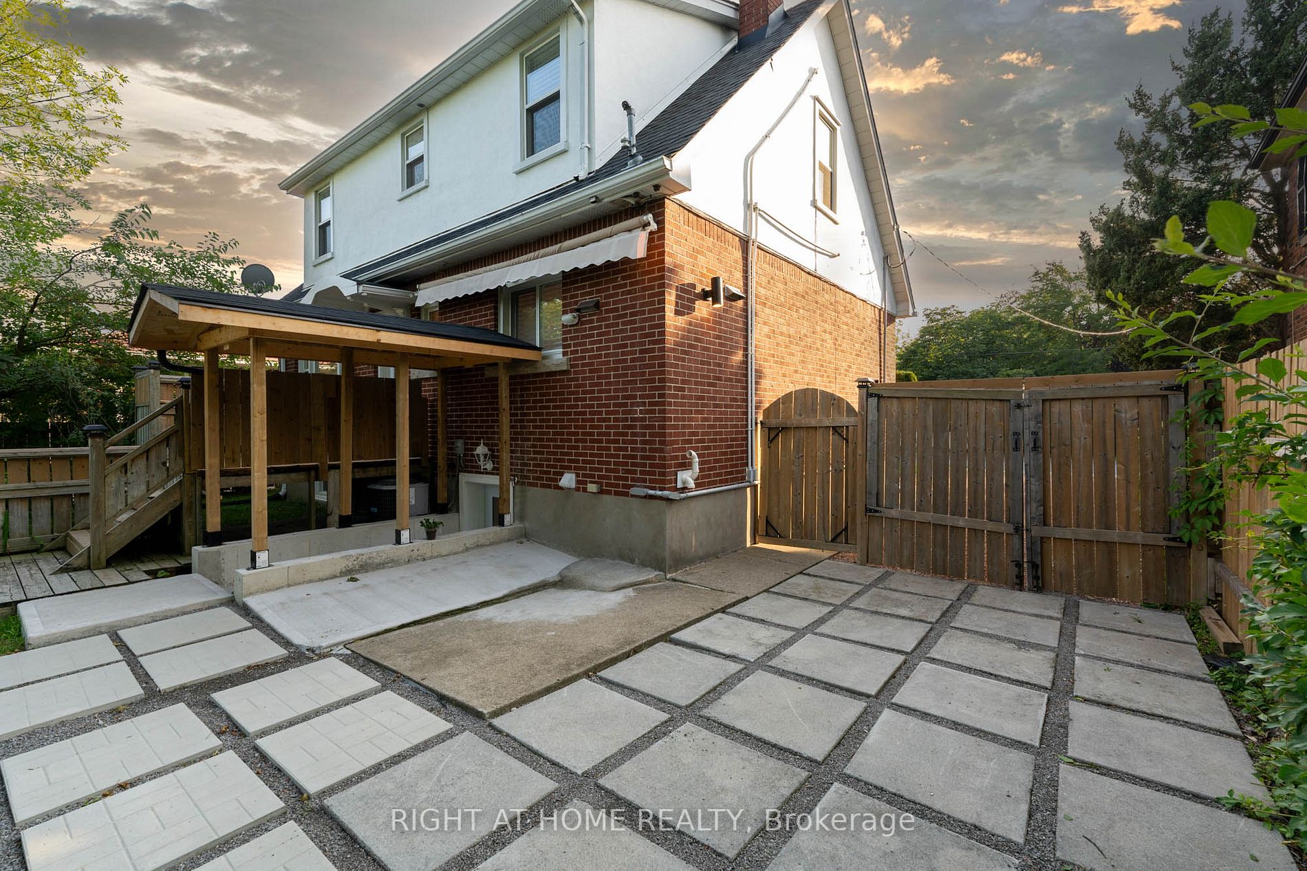 105 Glenridge Ave