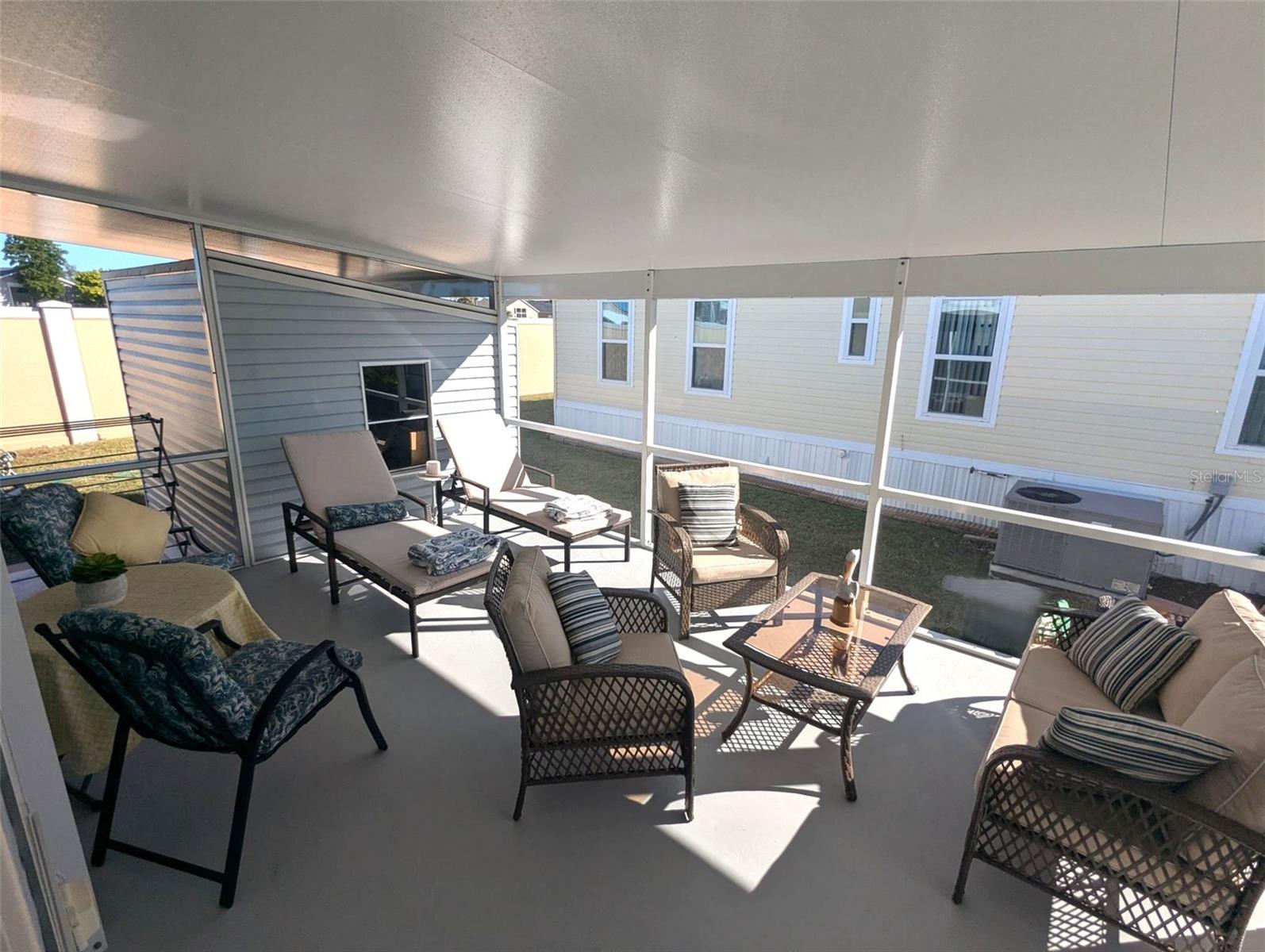 2100 Kings Highway 261