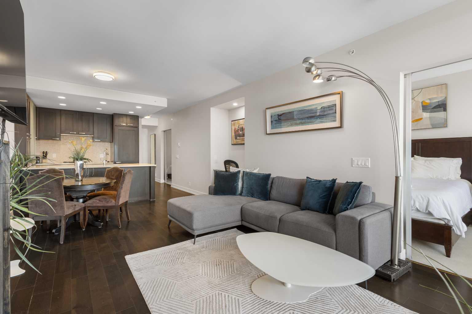 222 Riverfront Avenue SW 1322