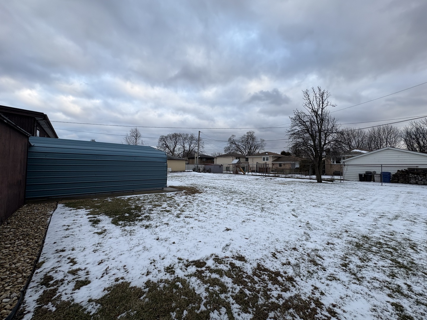 4937 W 85th Place