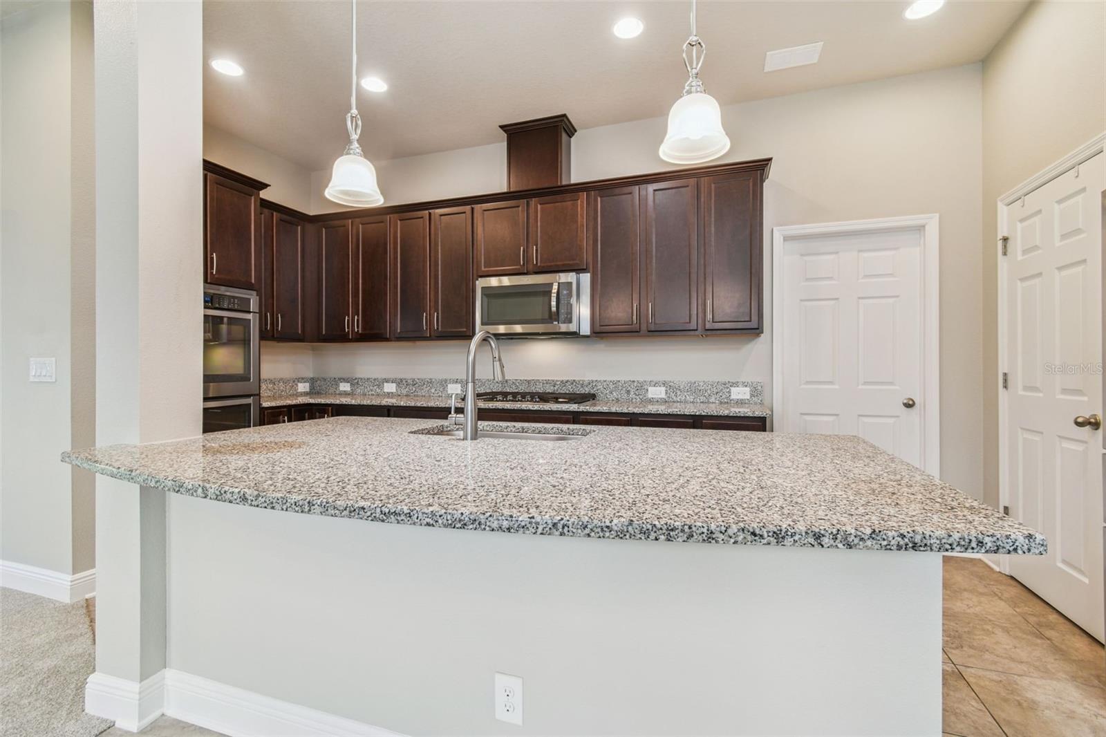 7508 Sea Lilly Court