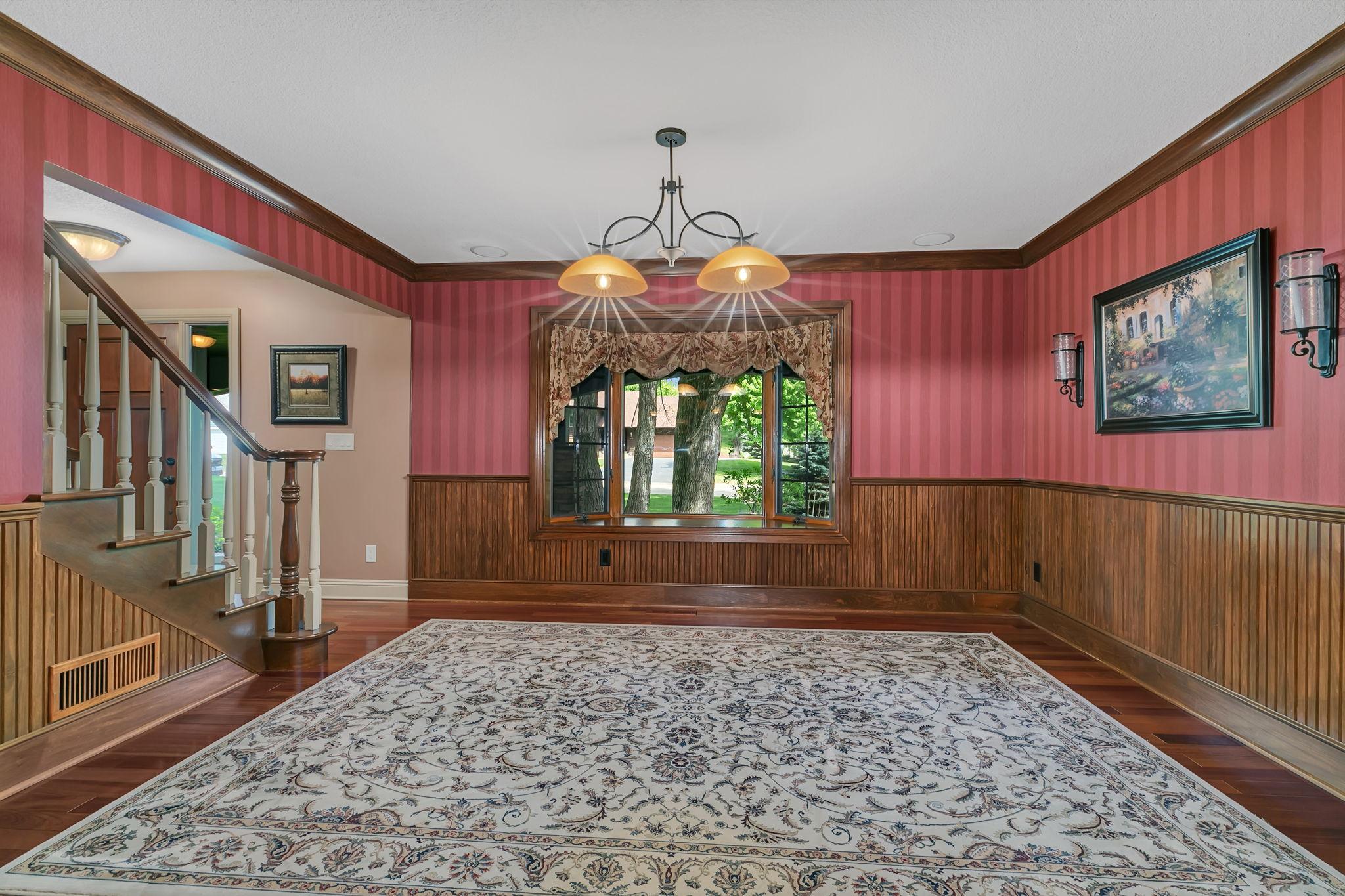 506 10th Street N