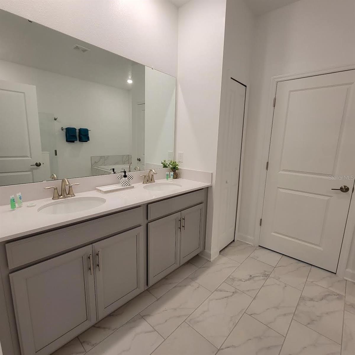 4173 Paragraph Drive
