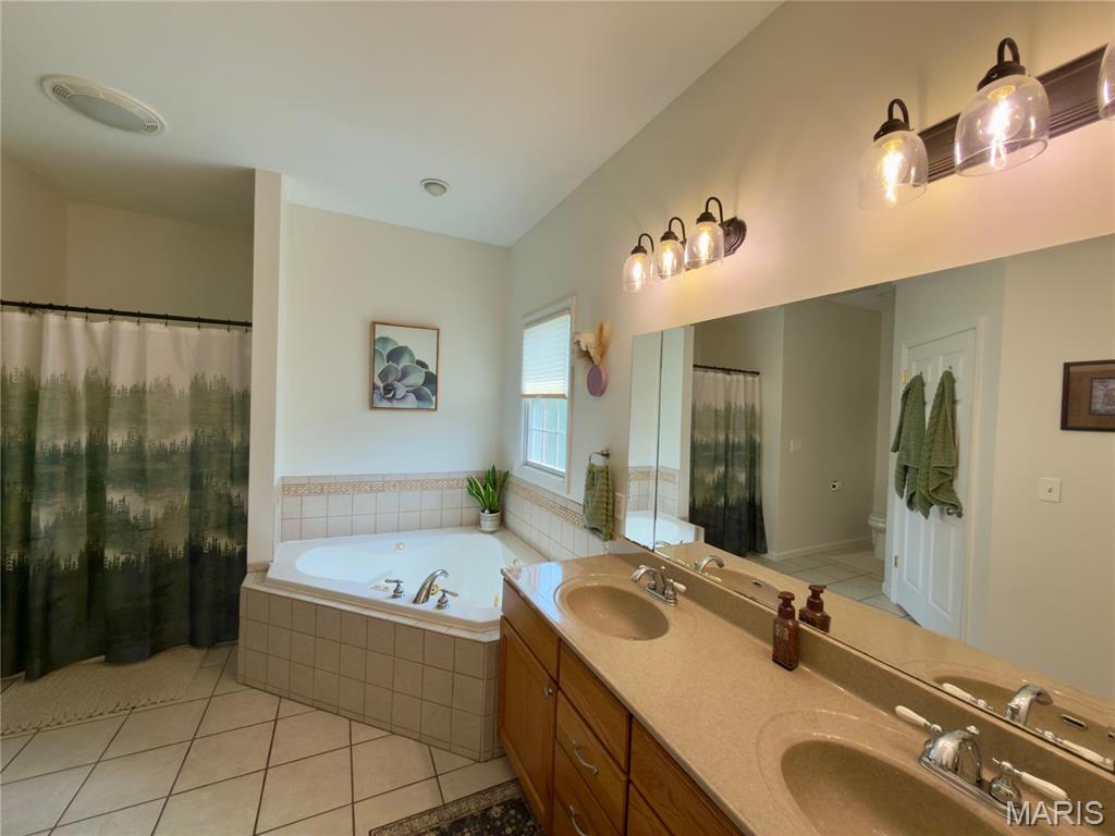 3501 N 72nd