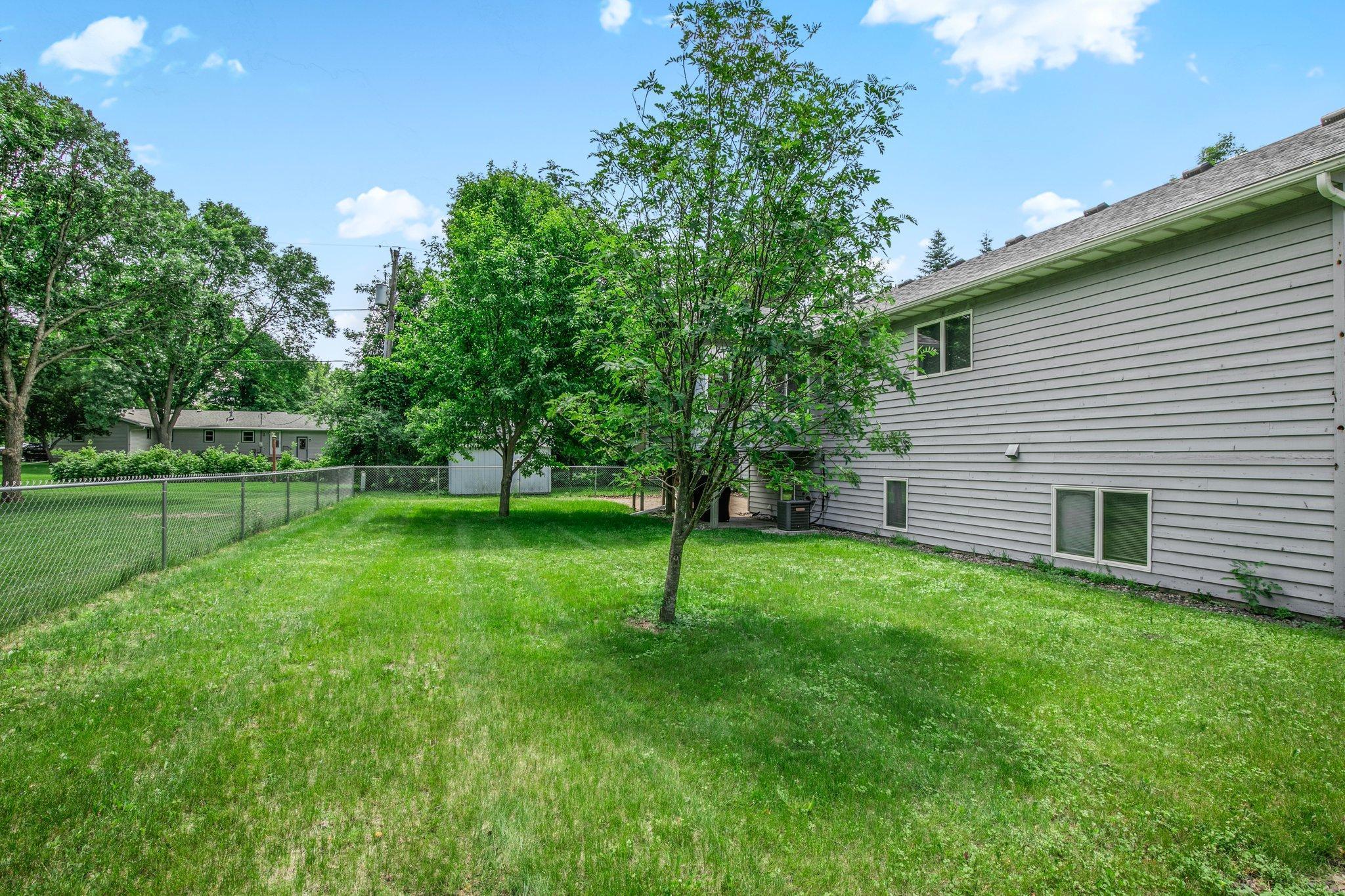 104 9th Avenue N