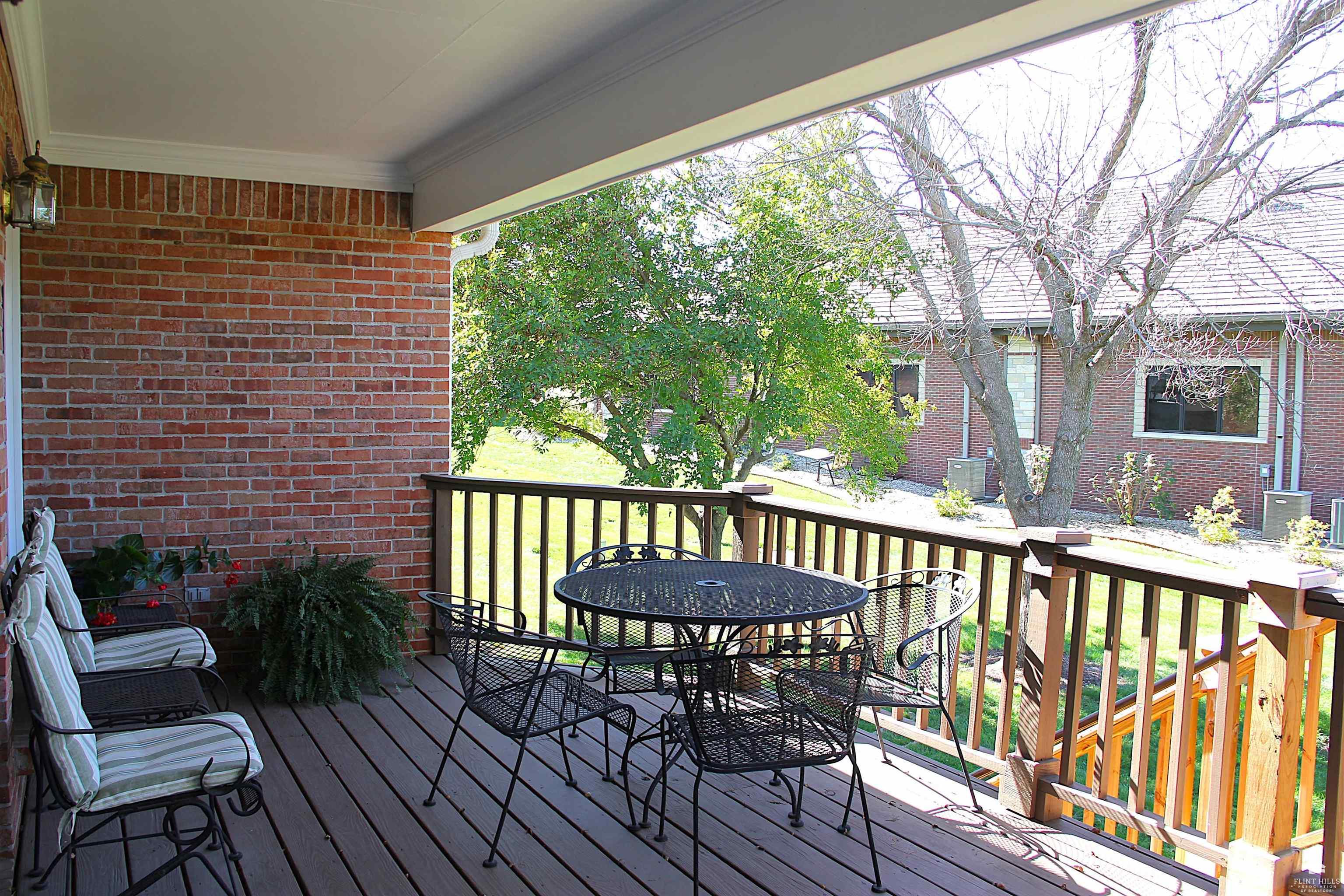 1509 Williamsburg Drive