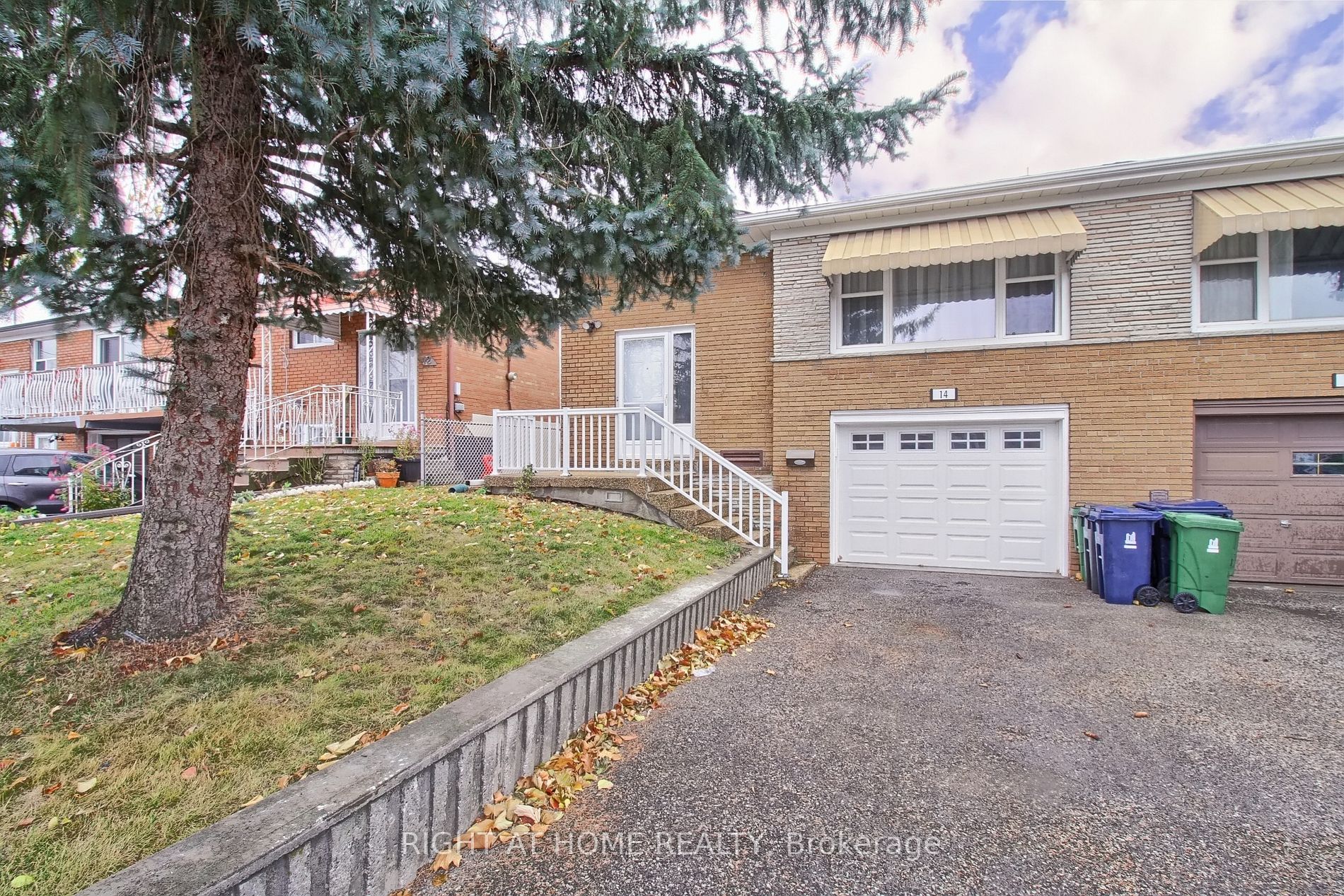 14 Cobb Ave