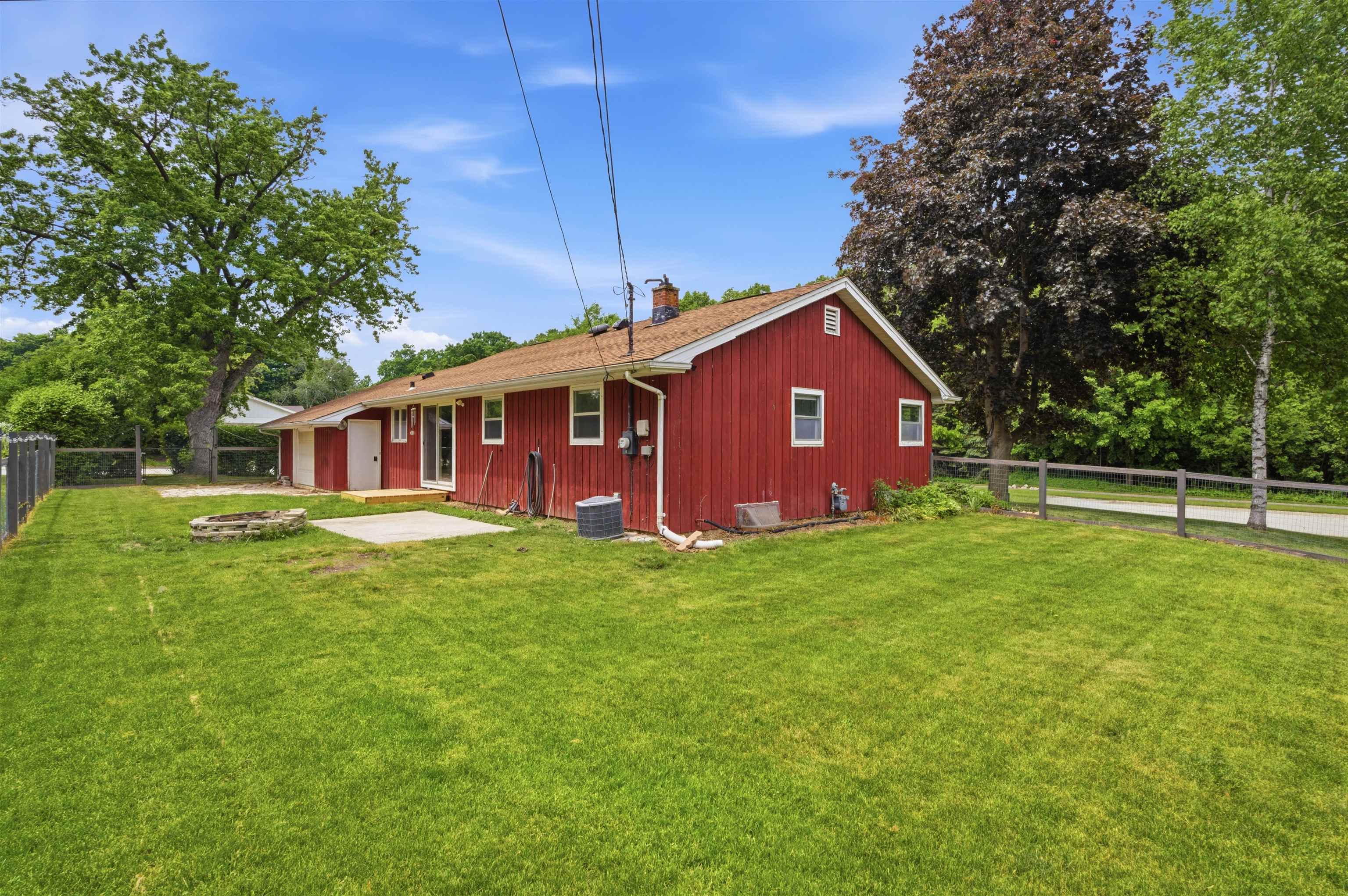117 Hawthorne Court