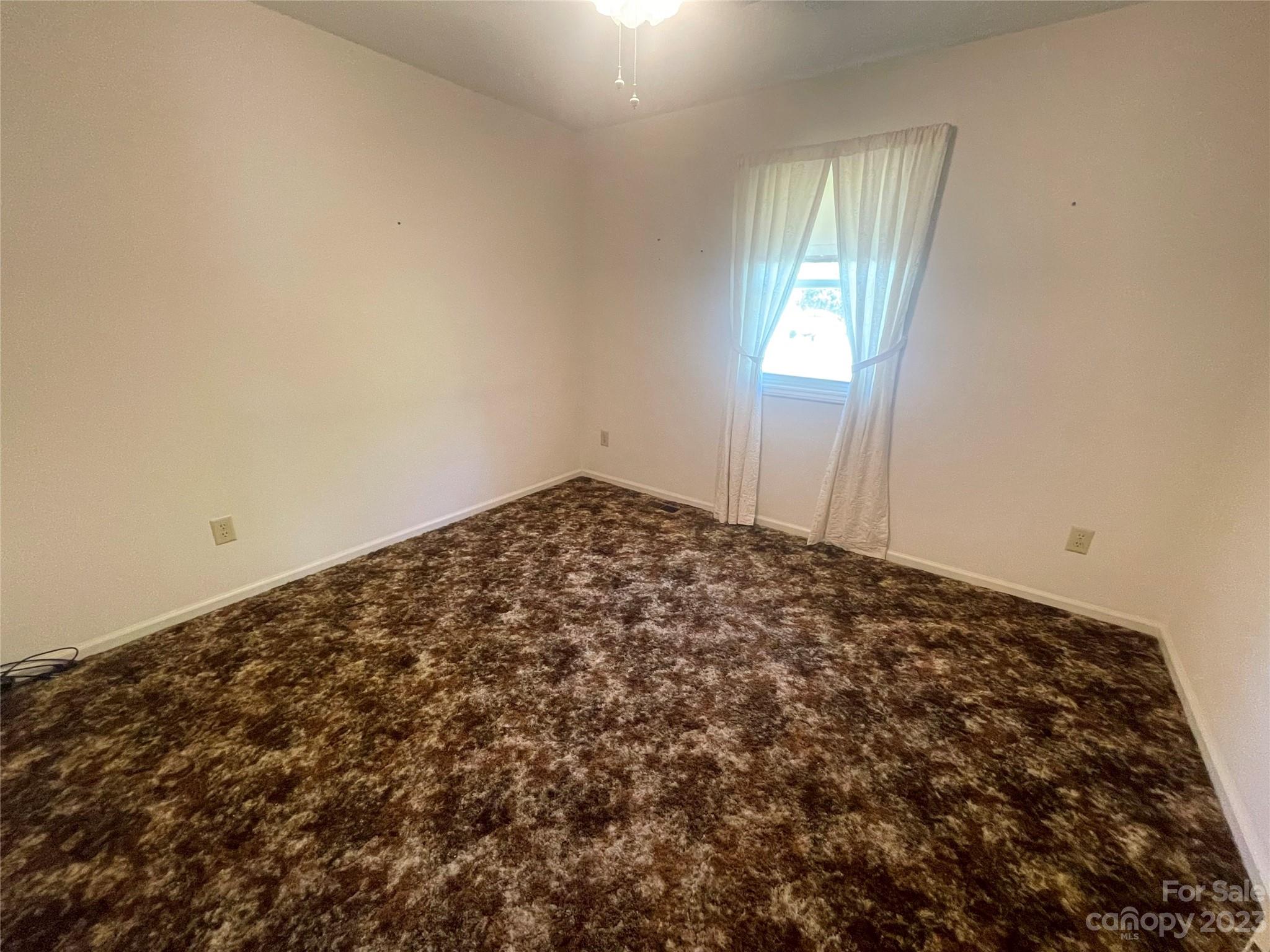 2541 Brentwood Circle