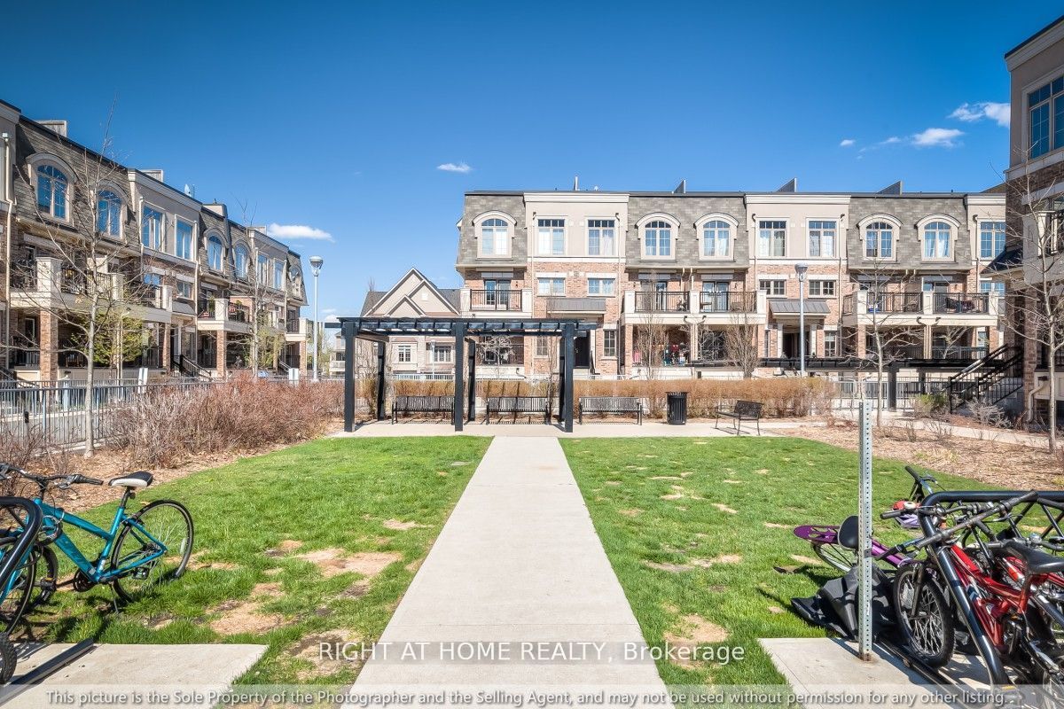 2441 Greenwich Dr 47