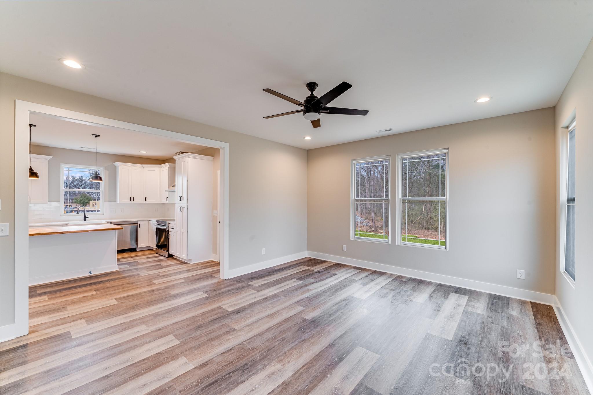 27687 Taylor Lane