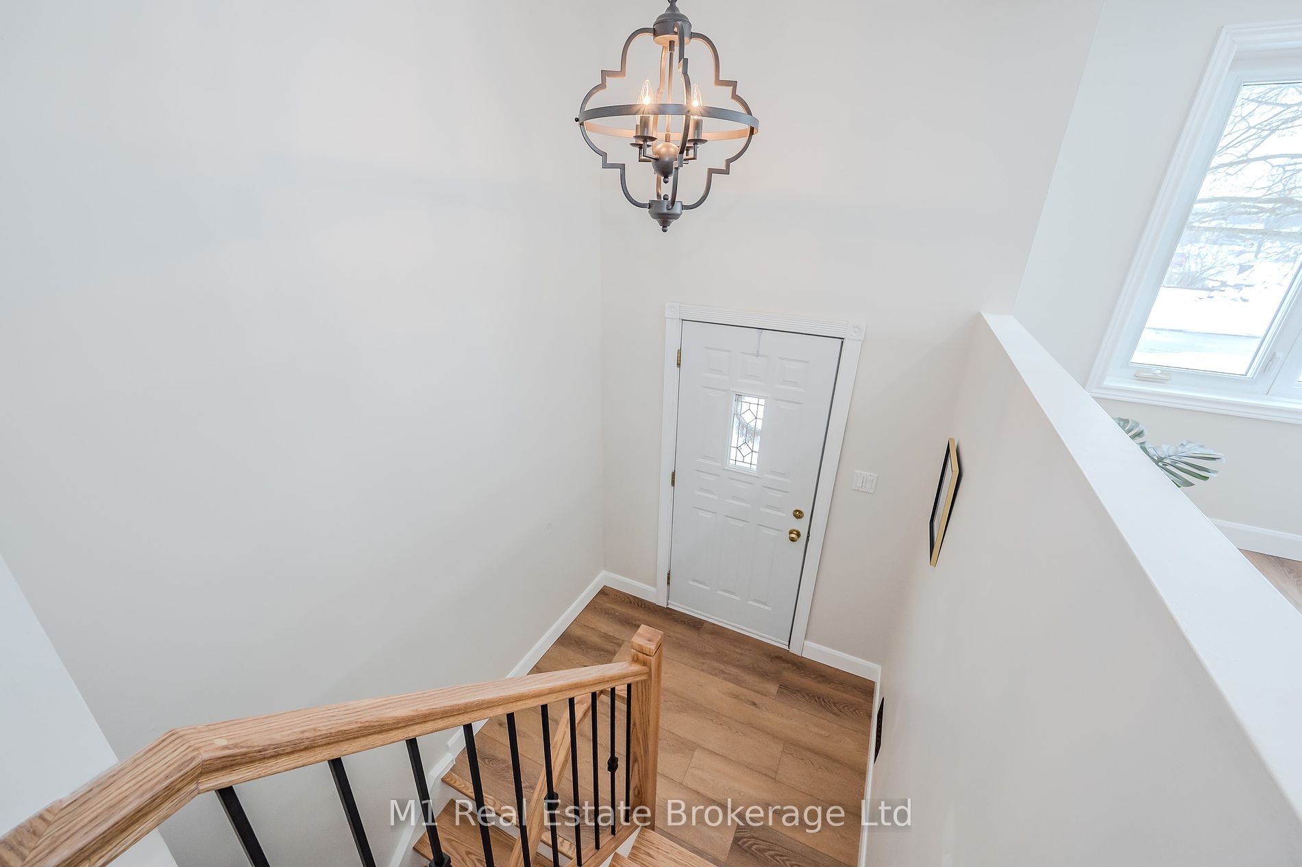 4 Longfellow Ave