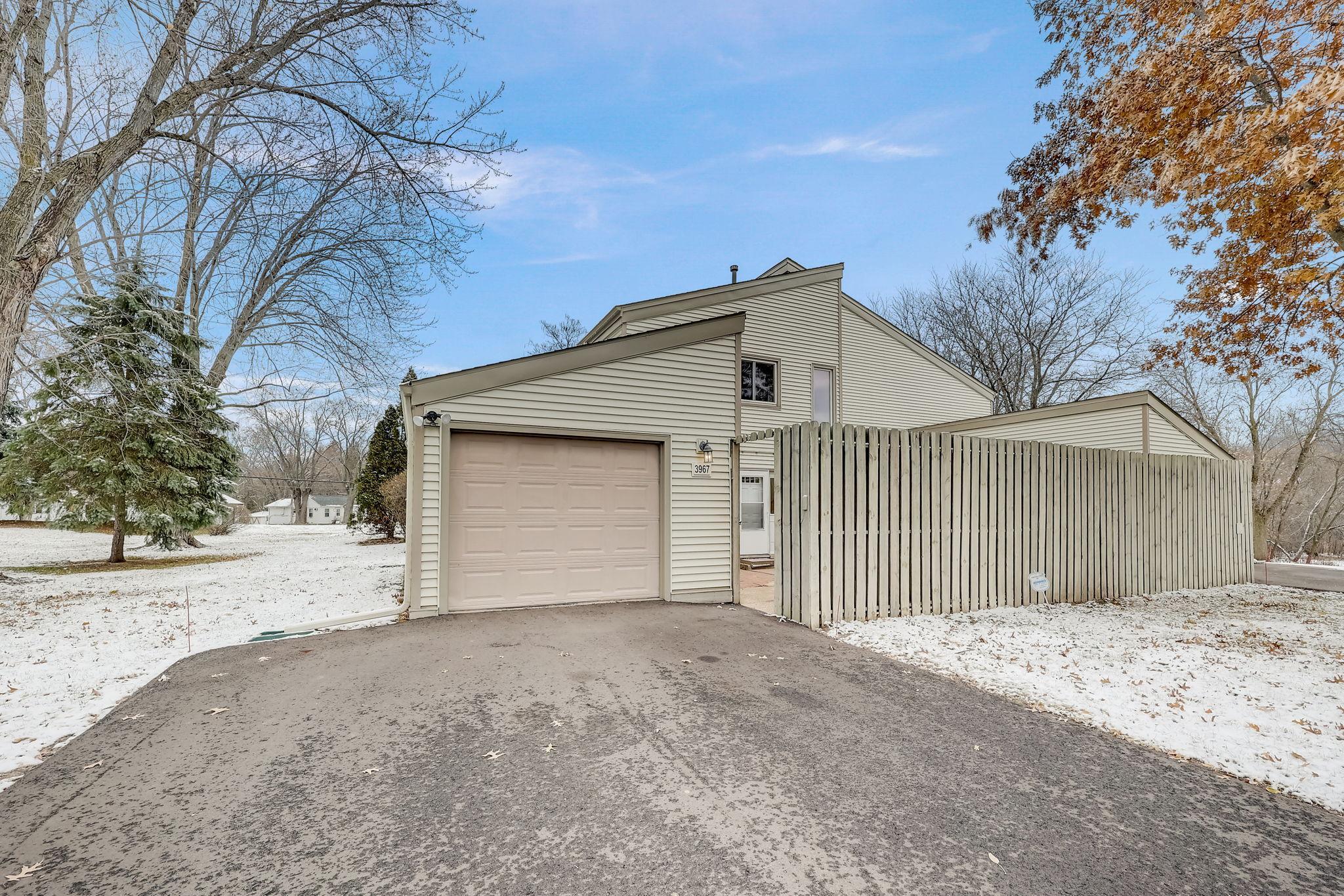 3967 Granada Avenue N