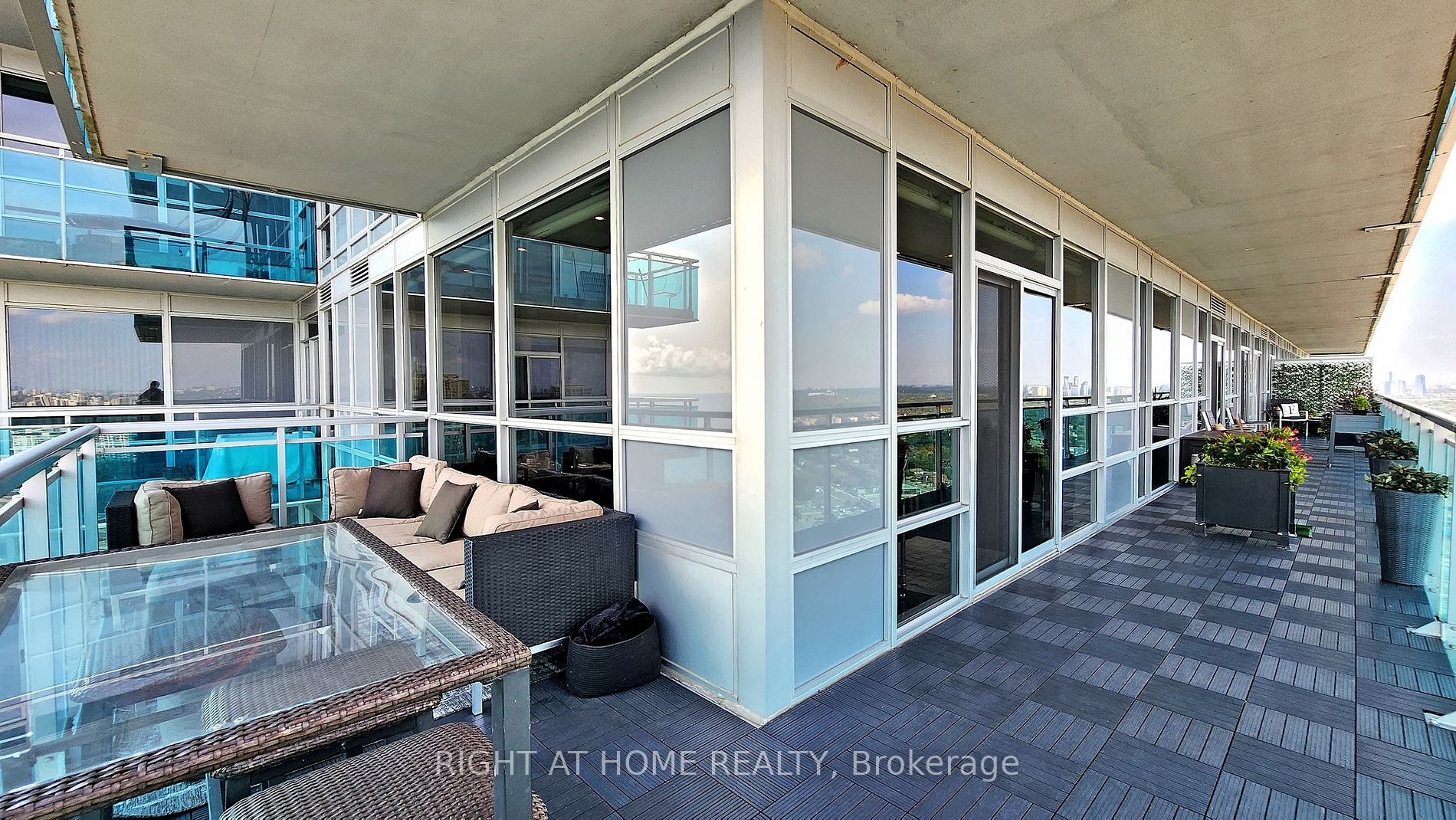 16 Brookers Lane Lph04