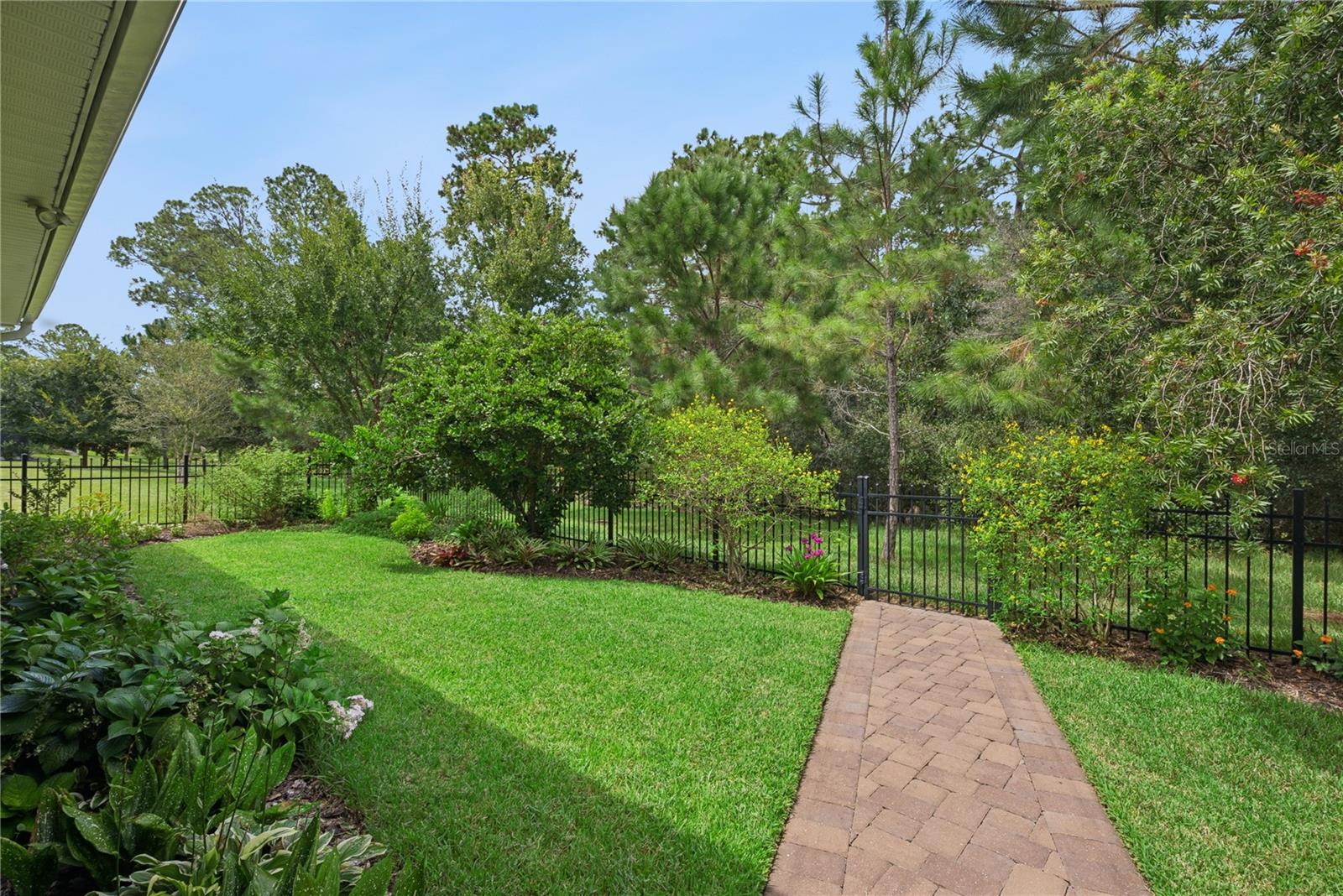 1169 Avery Meadows Way