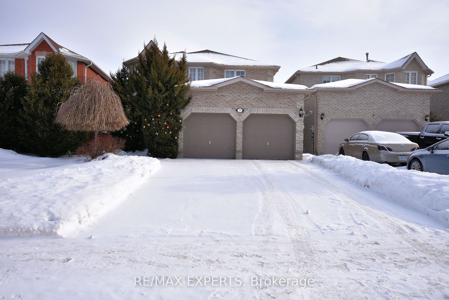 5 Kelsey Cres