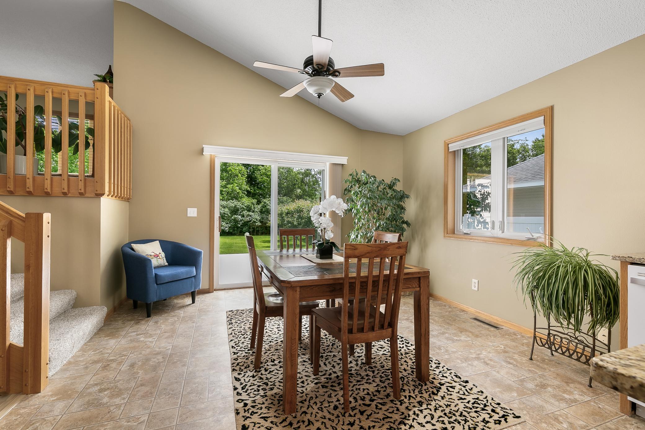 2206 Viking Drive