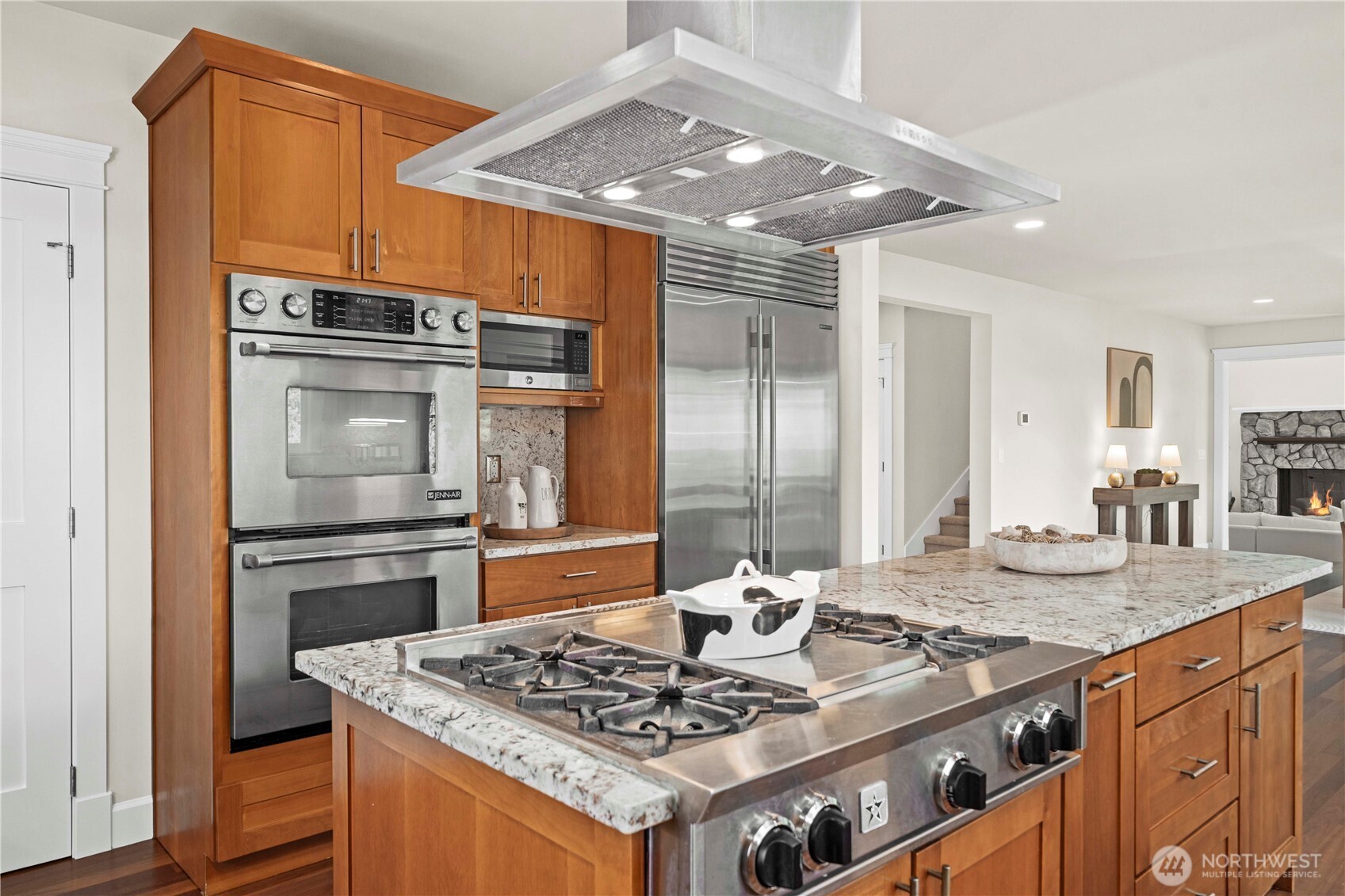 11028 E Riverside Drive