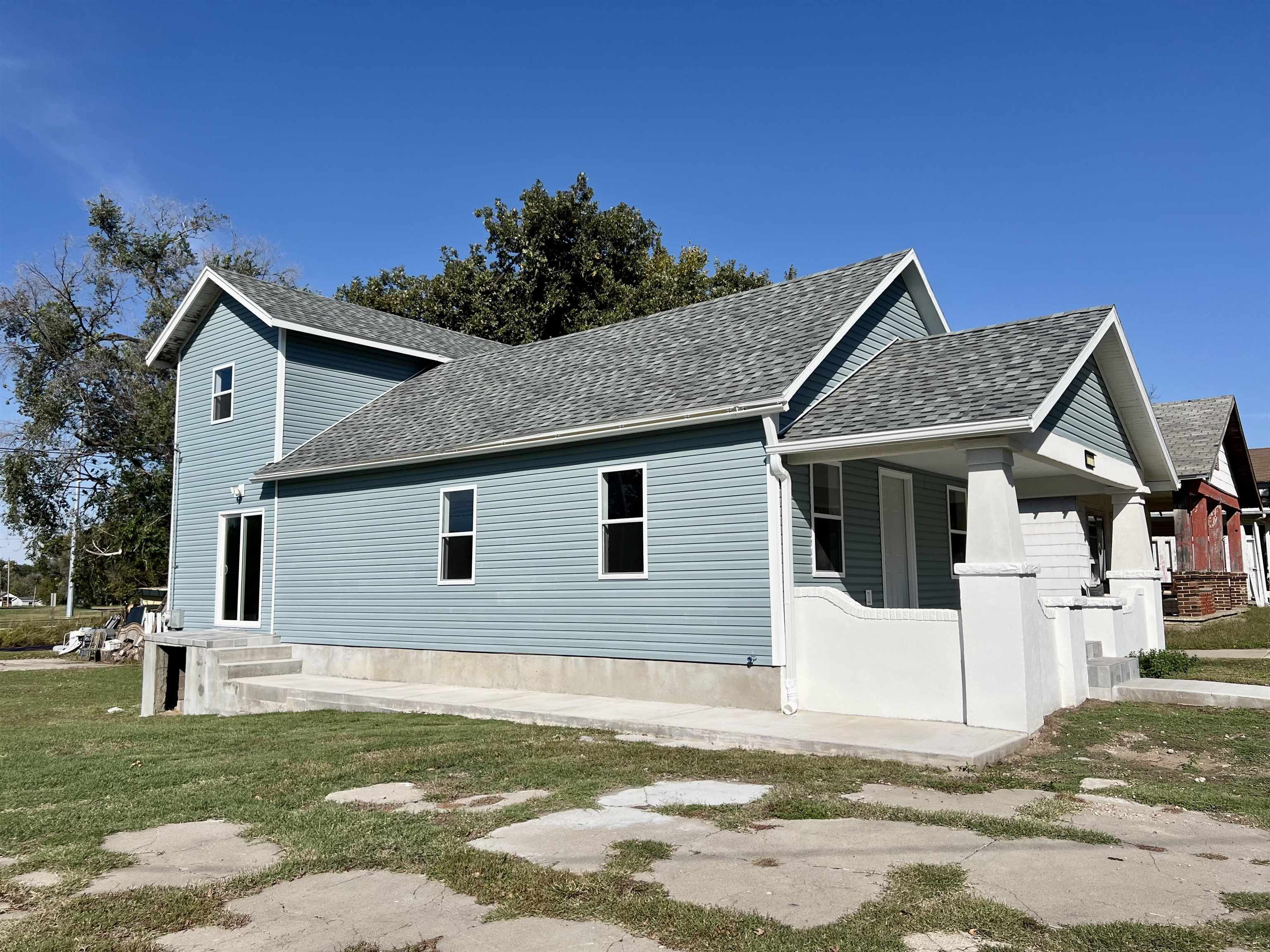 829 S Summit