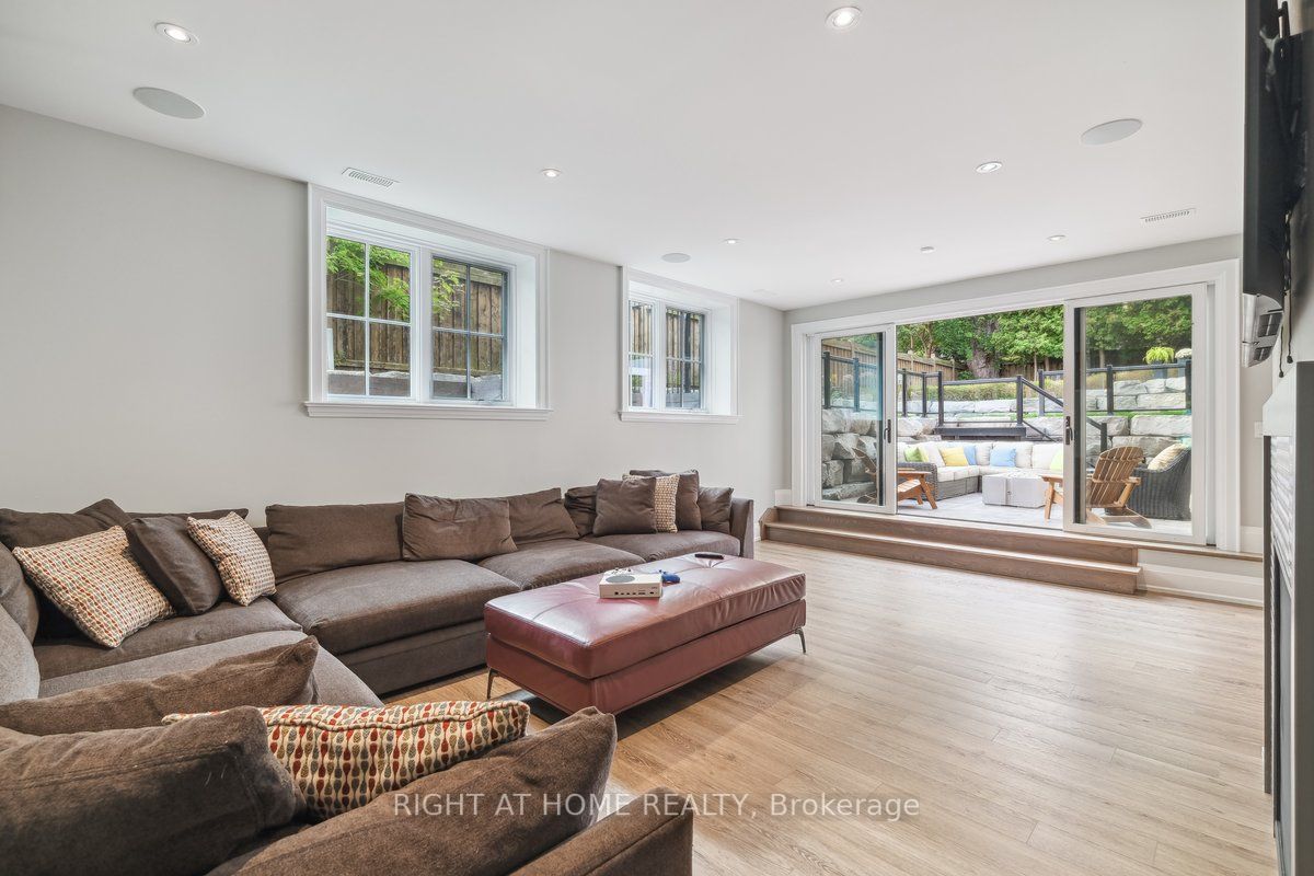 1231 Crawford Crt