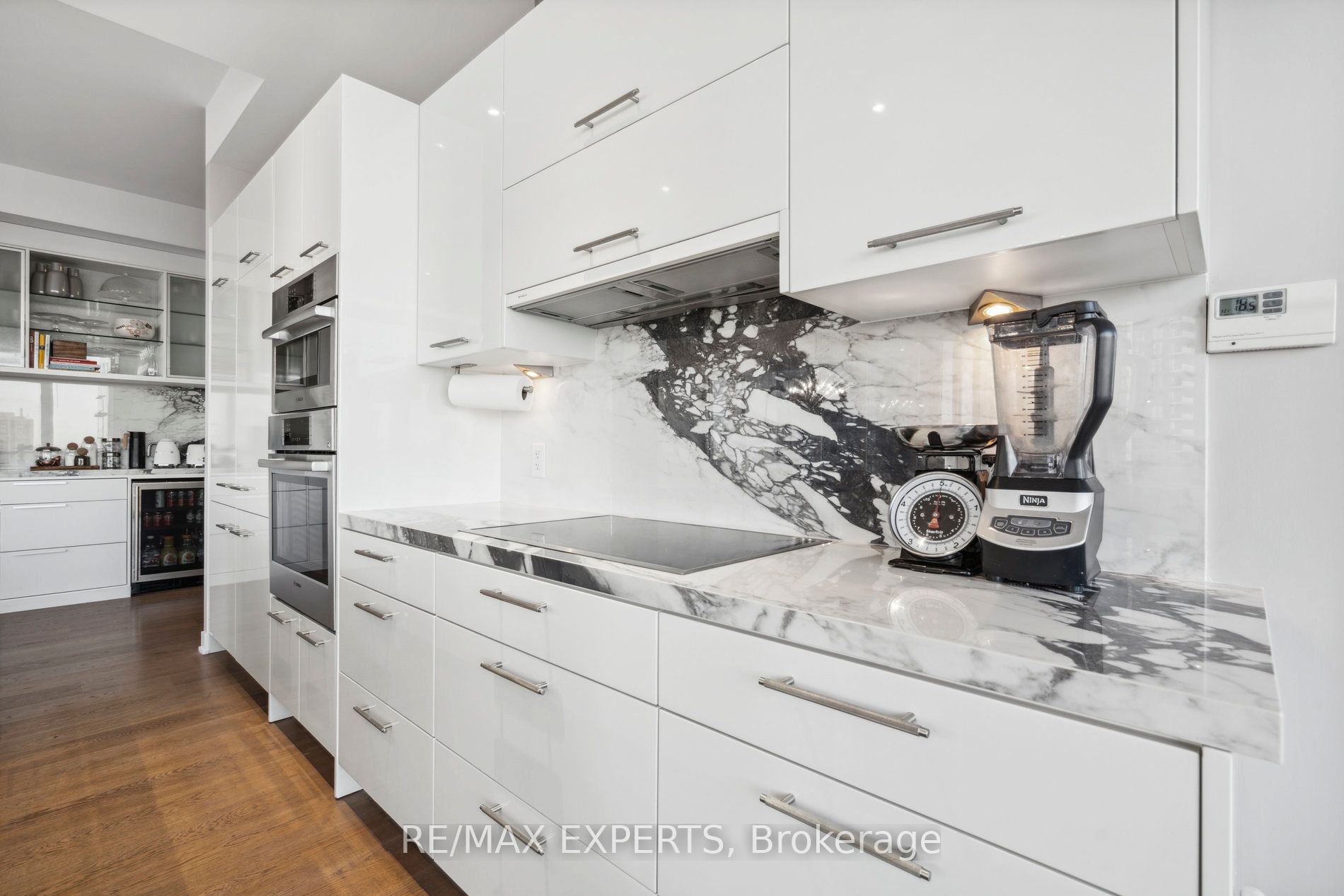 90 Park Lawn Rd PH-3007