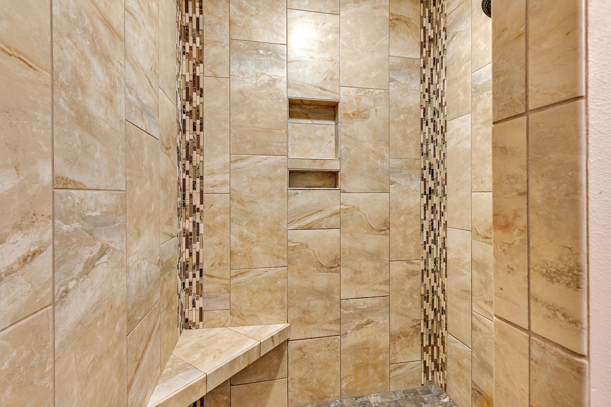 1914 Sandstone Loop S