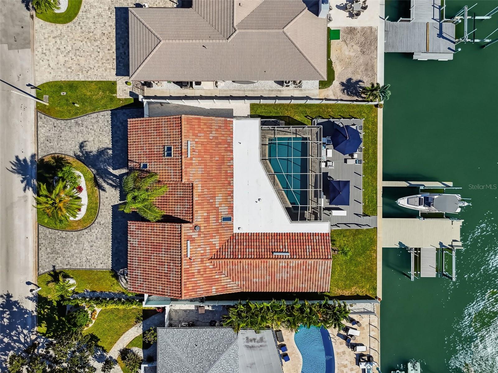 320 Belle Isle Avenue