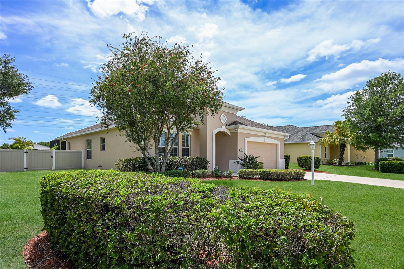 2909 44th Court E