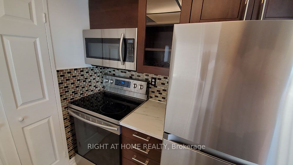 285 Enfield Pl 1009