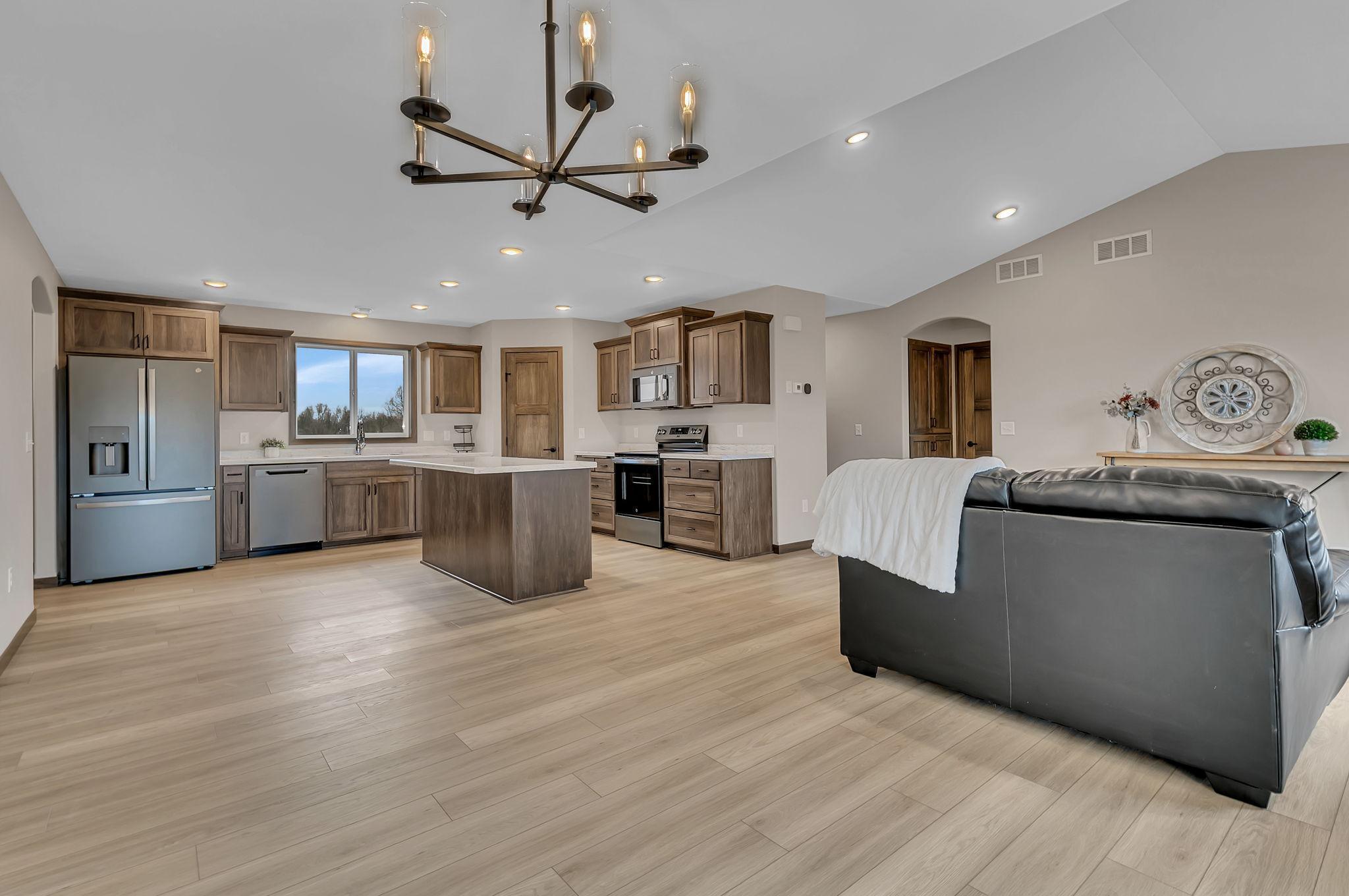 1701 Knottingham Drive