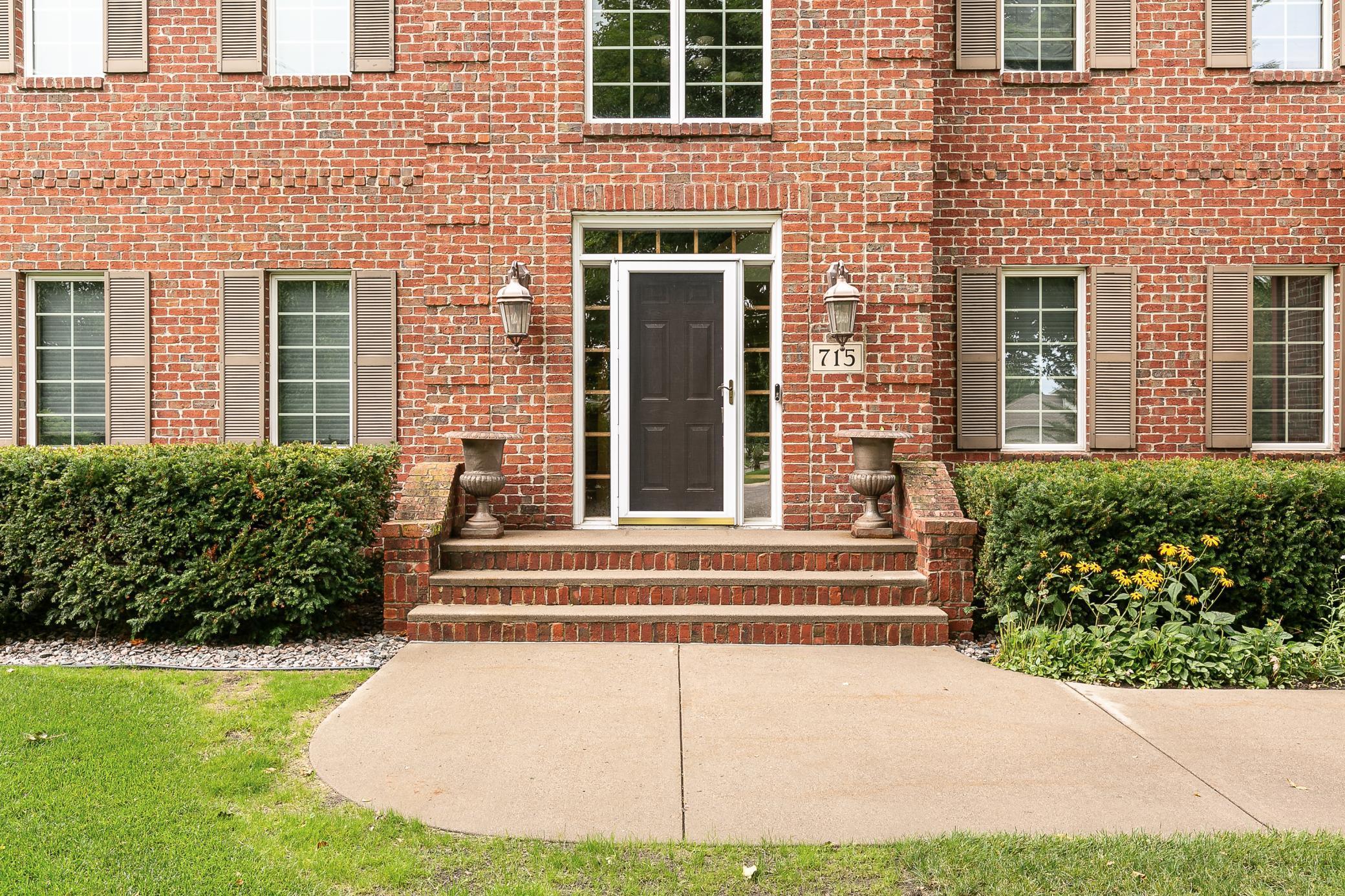715 Falcon Court