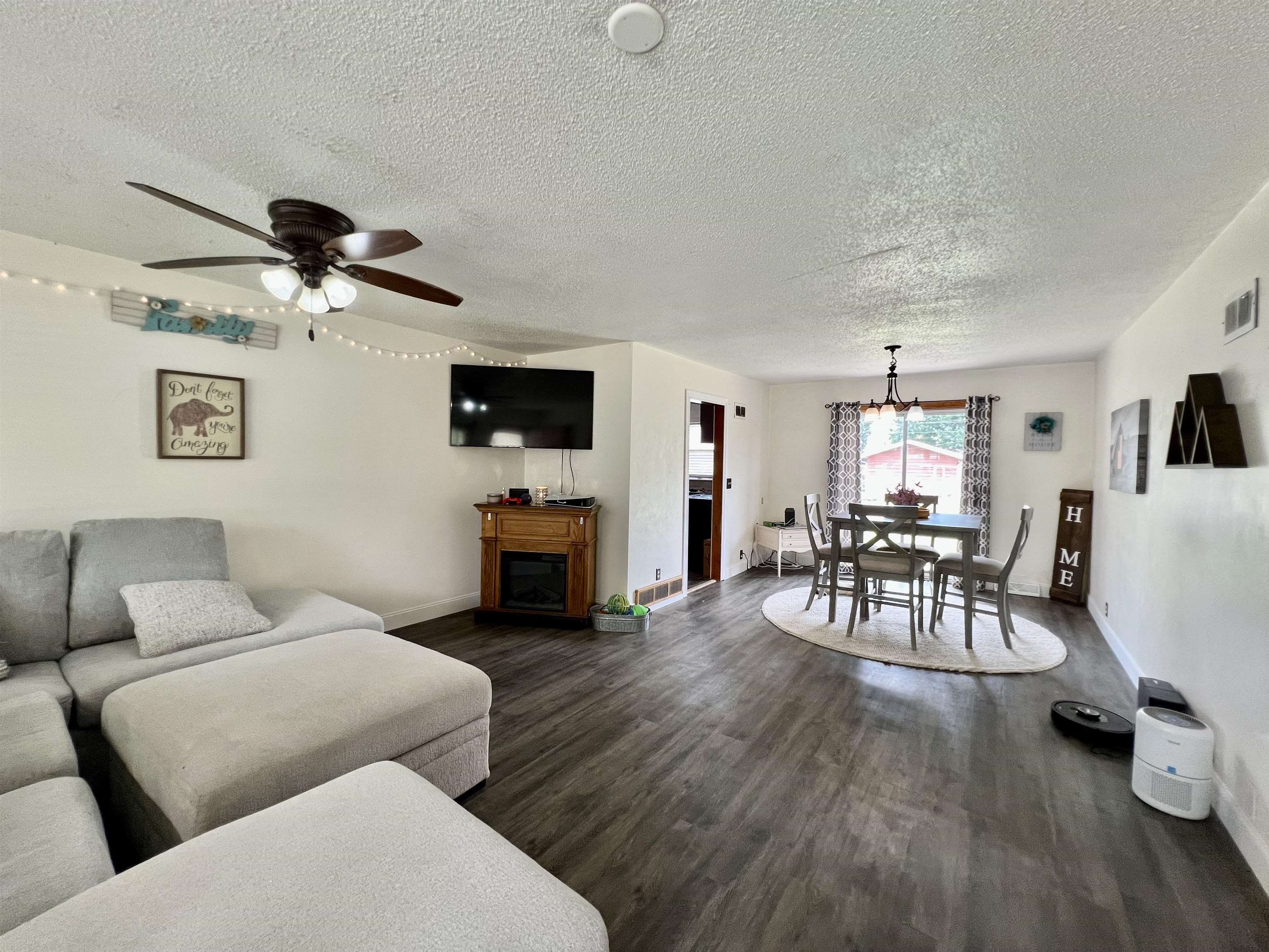1208 N 2nd