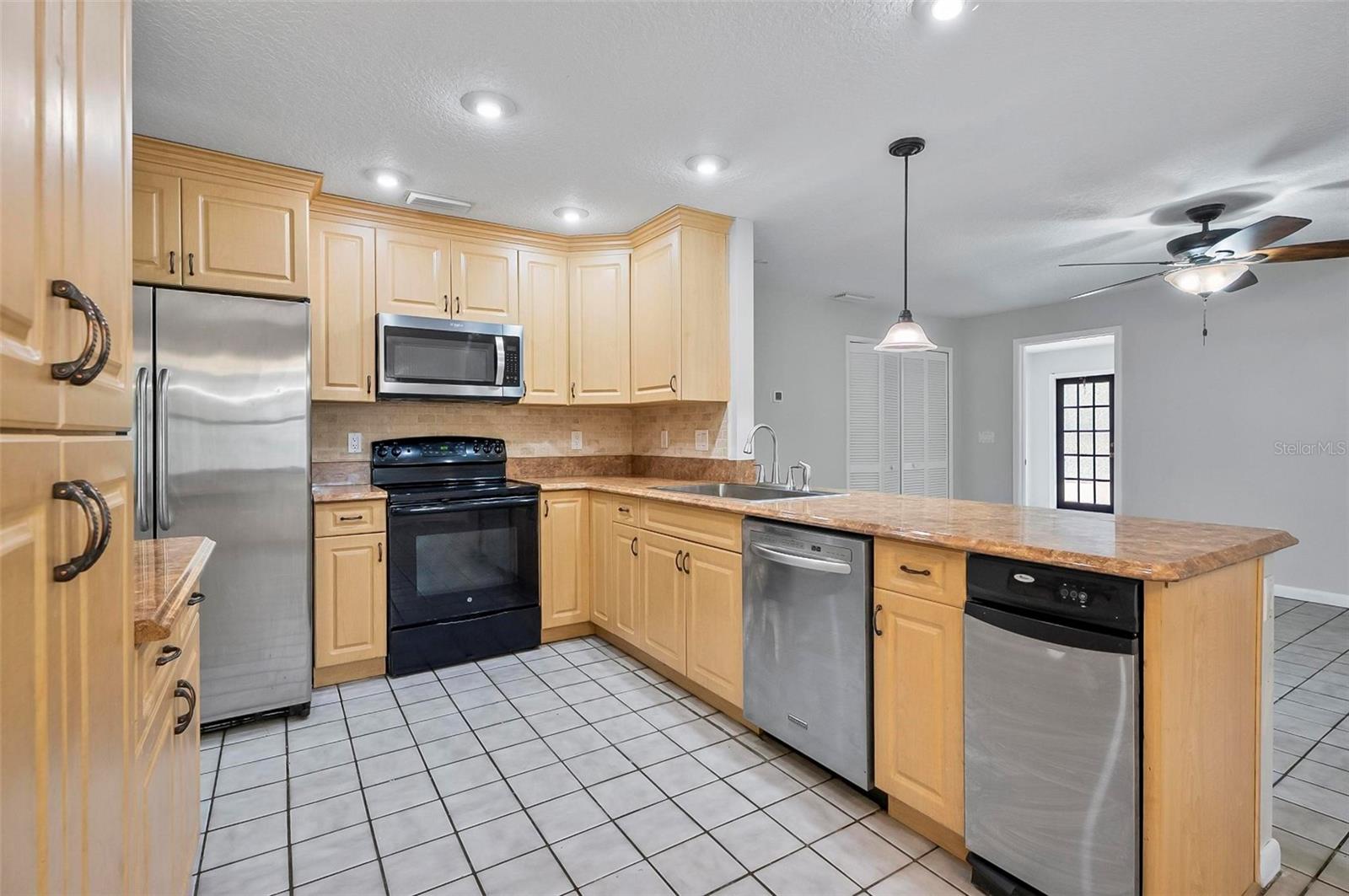 59 Zephyr Lily Trail