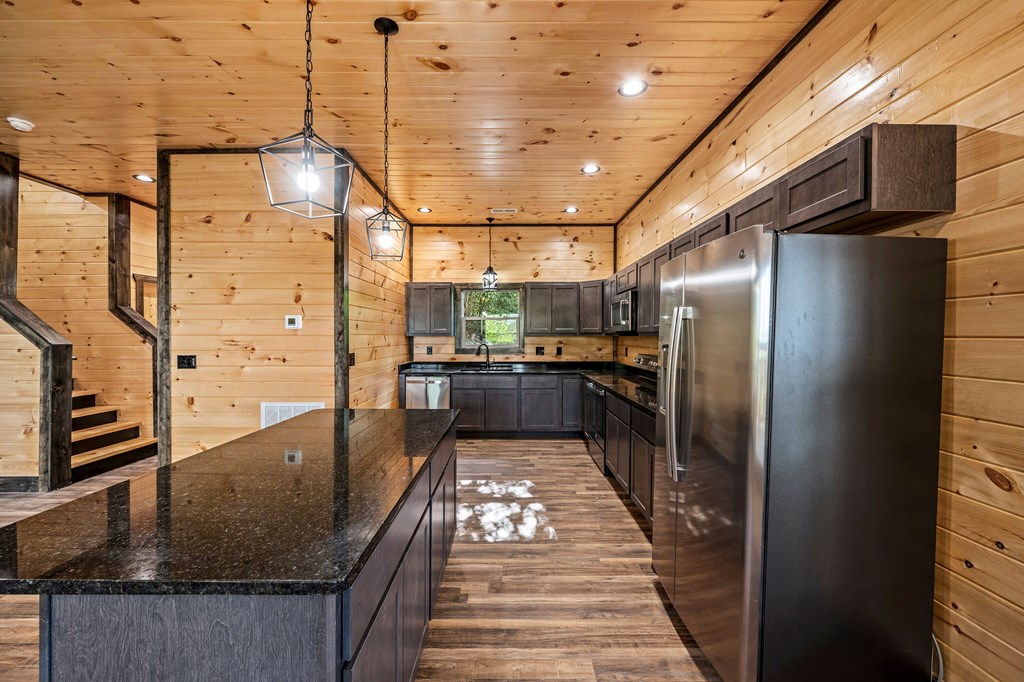 908 Crooked Ridge Rd.