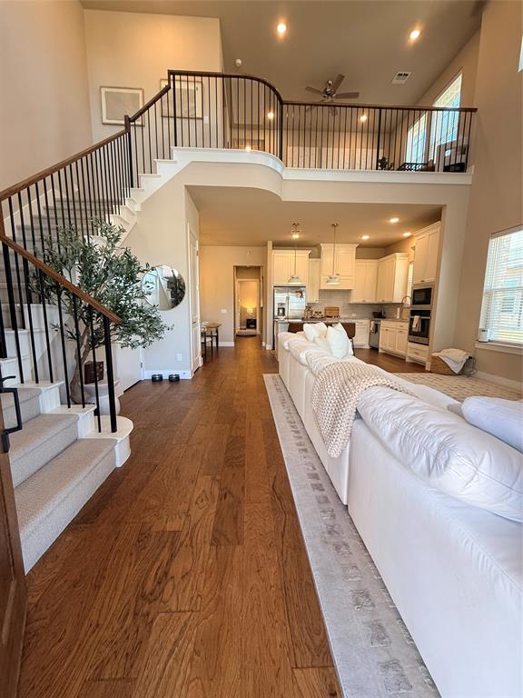 8044 Thomas Crossing