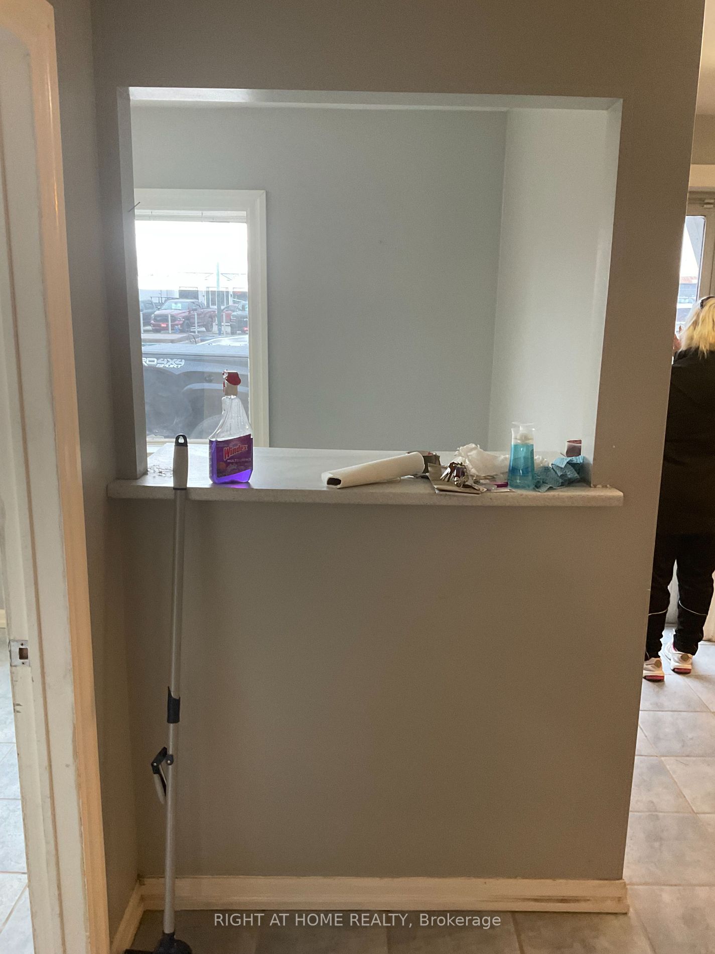 100 E Bloor St