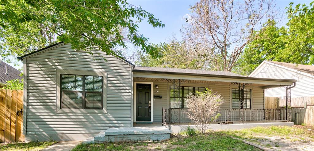 Fully Furnished ready for move in!  Very nice 3 bedroom 1 bath home located in an established neighborhood in the heart of Norman.  The home has updated kitchen and bathroom with stainless steel appliances.  The backyard is great for entertaining and relaxing.  This is a great location near shopping, parks, and the OU campus. Don't miss it!  Every All County Heartland Property Management residents are enrolled in the Resident Benefits Package (RBP) for an additional fee which includes liability insurance, HVAC air filter delivery, on-demand pest control, and much more! More details upon application.