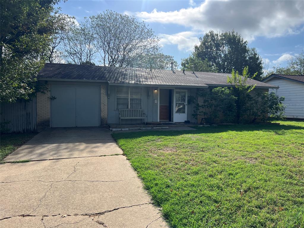 COME AND SEE THIS PROPERTY CLOSE TO MAJOR FREEWAYS AND SHOPPING CENTERS AND THE DFW AIRPORT. NEEDS WORK BUT IS PRICE ACCORDINGLY.