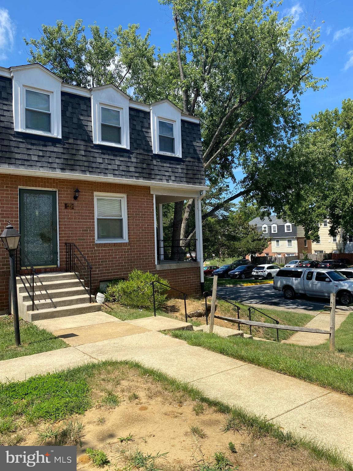 63 Watkins Park Drive 32