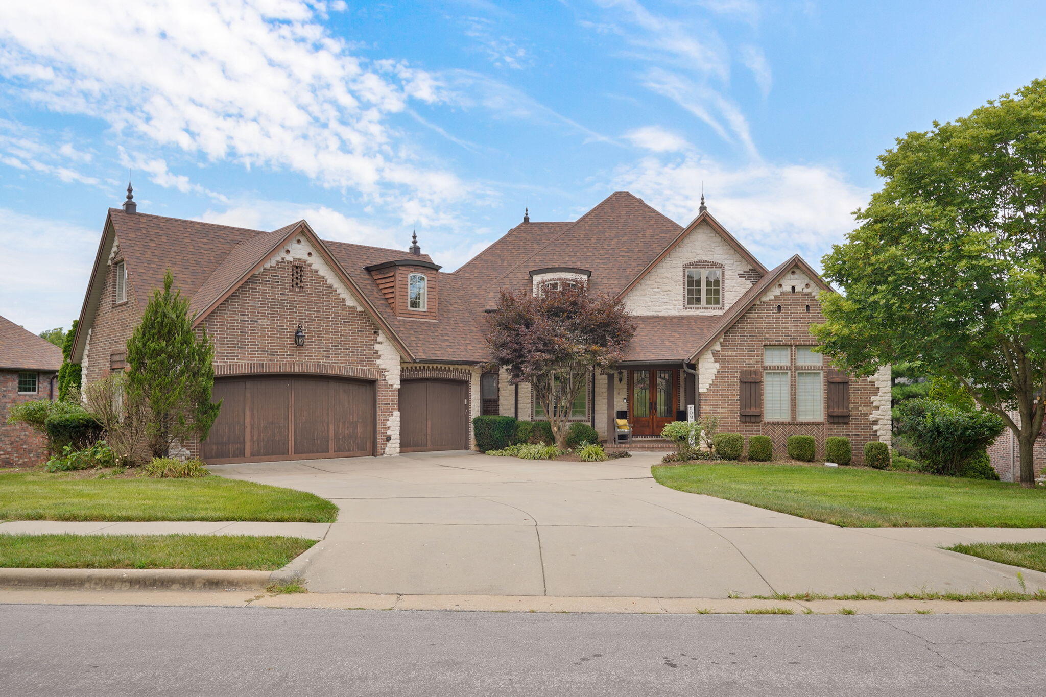 5909 S Brightwater Trail