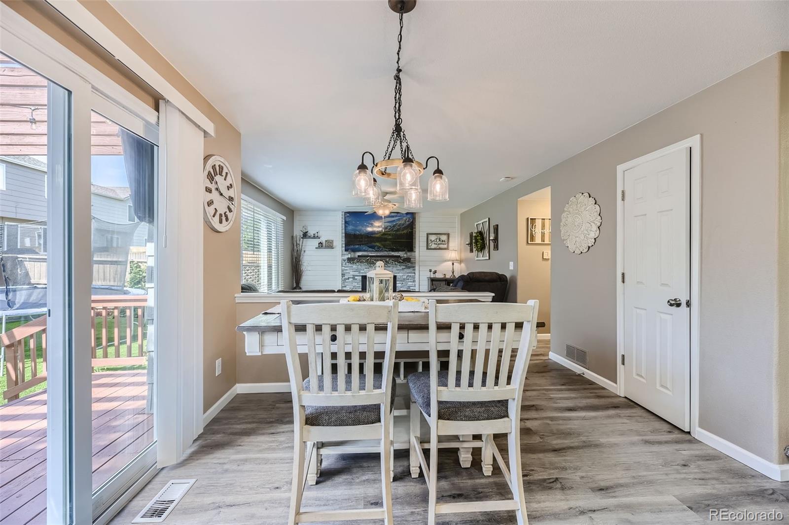 4892 Collinsville Place